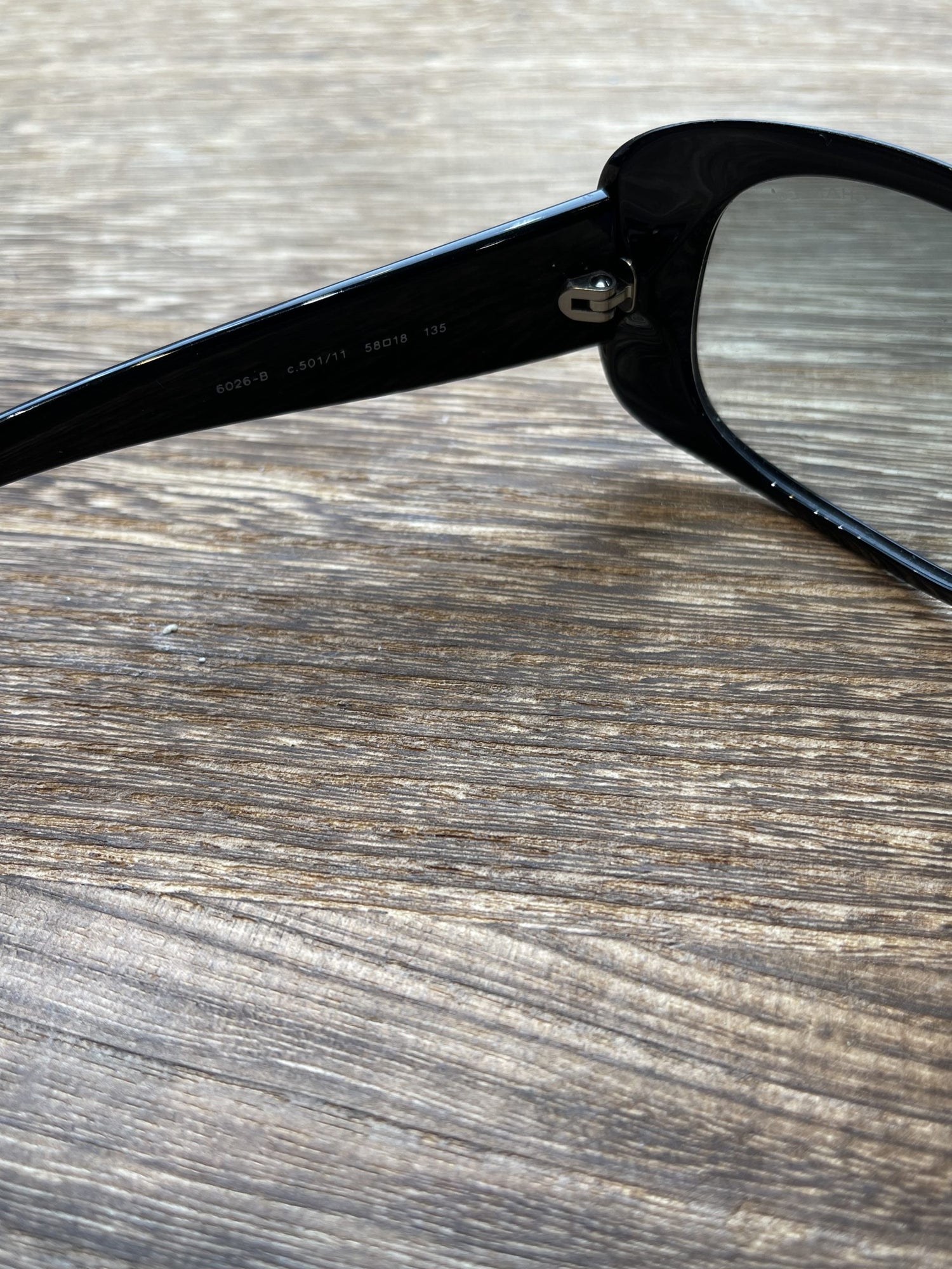 Chanel solbriller indeni