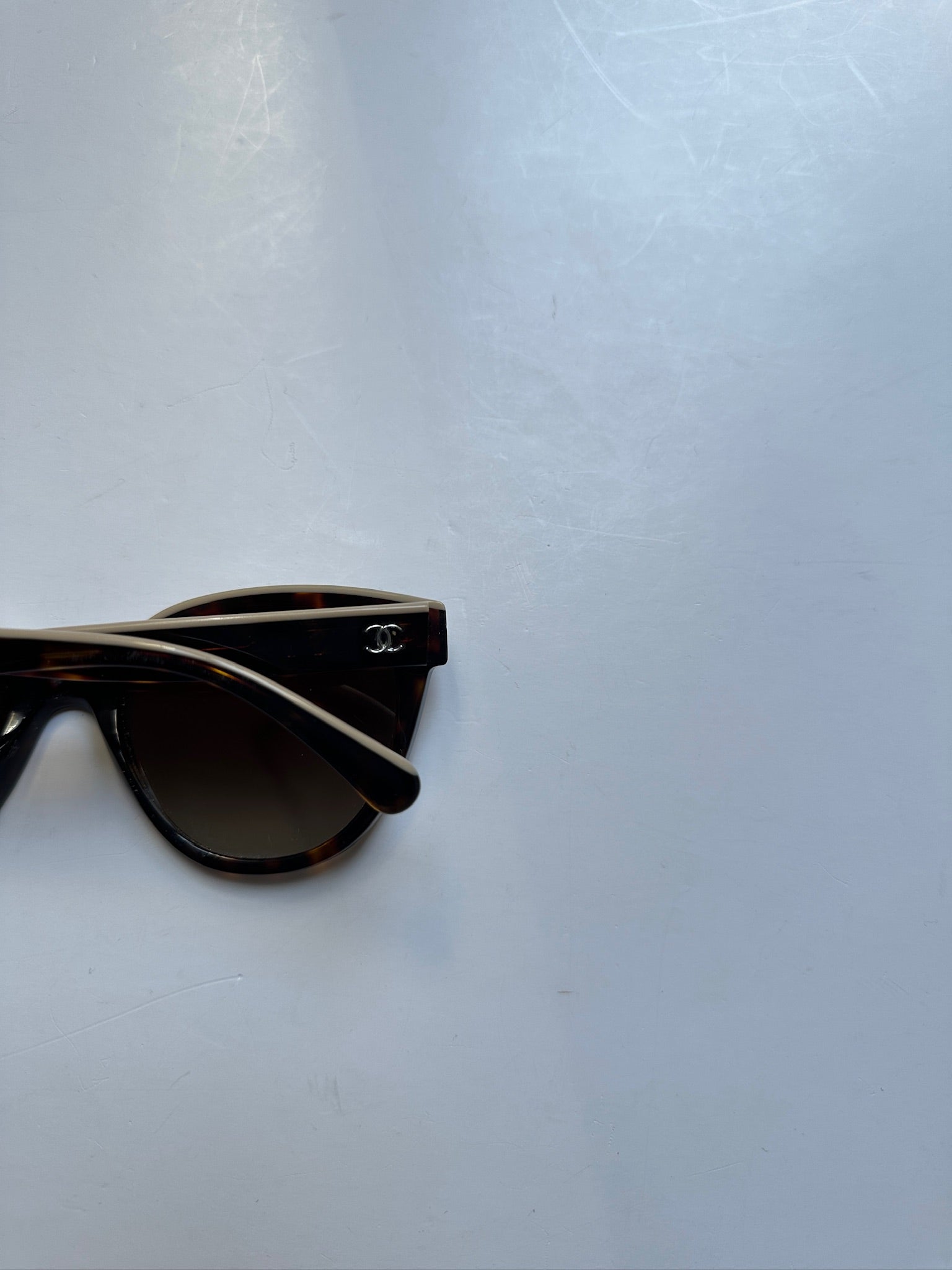 Chanel Sommerfugl Solbriller