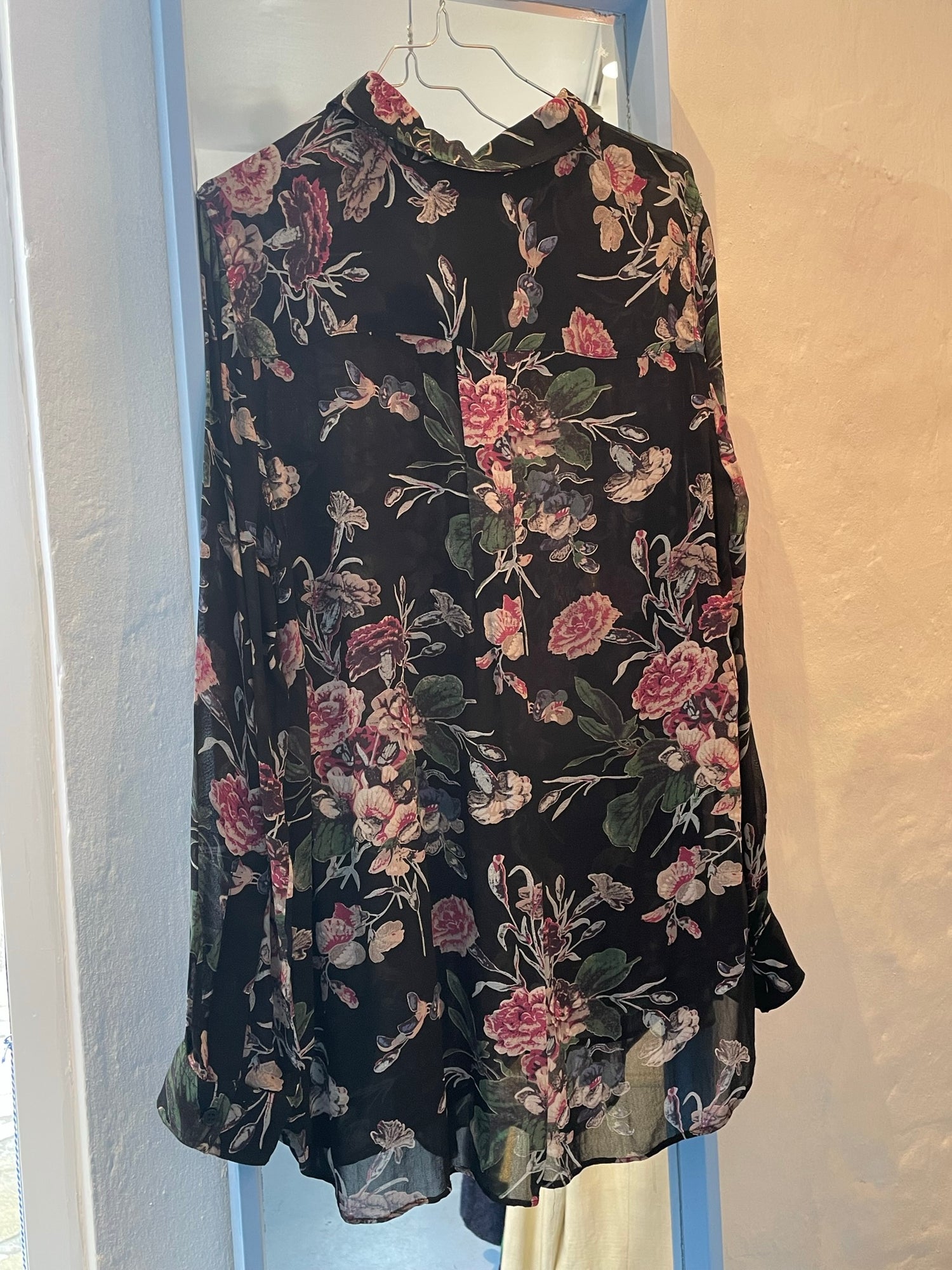 Ganni Skjorte blomstret bagfra