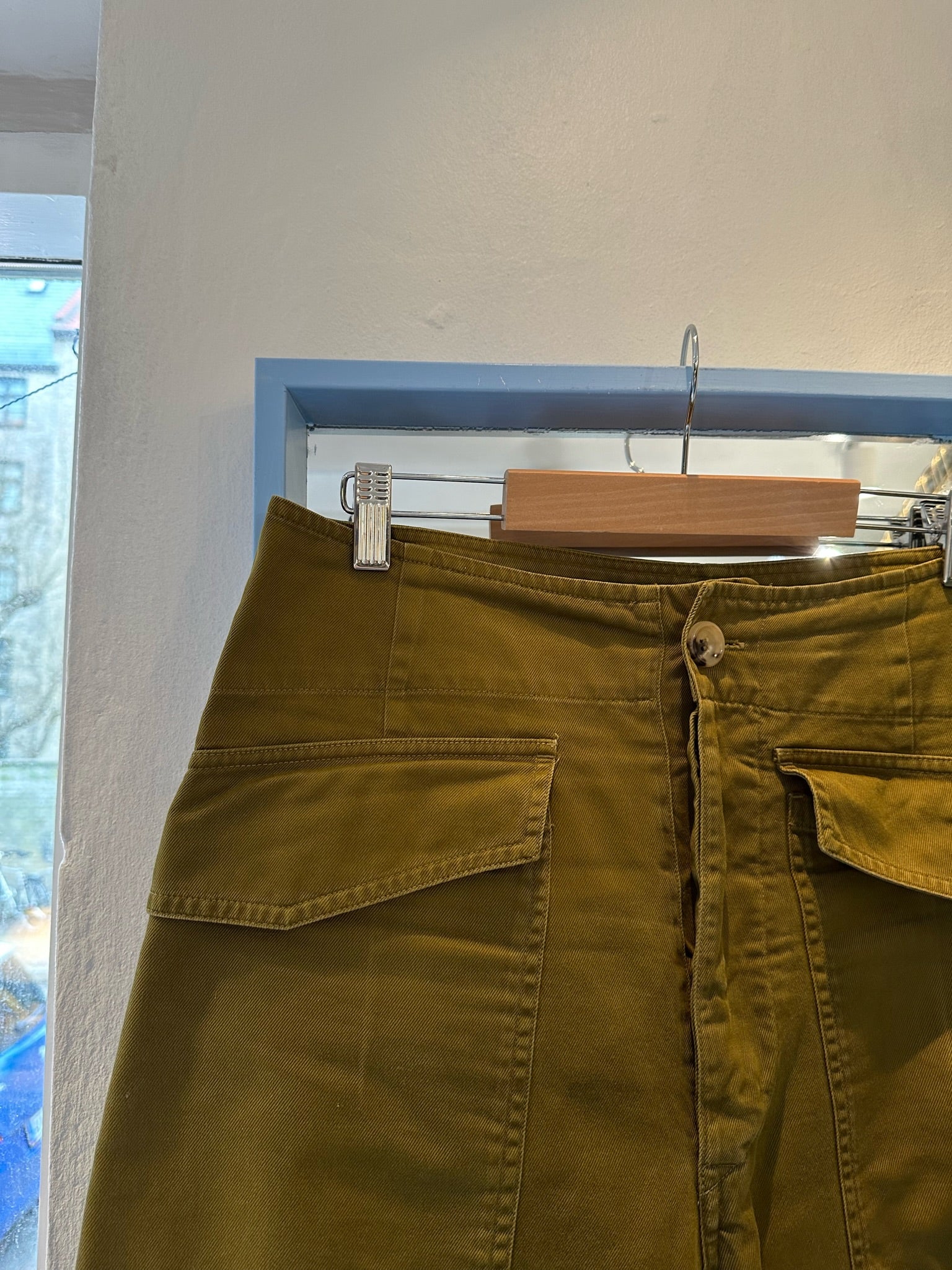 Isabel Marant bukser grønne forfra tæt på