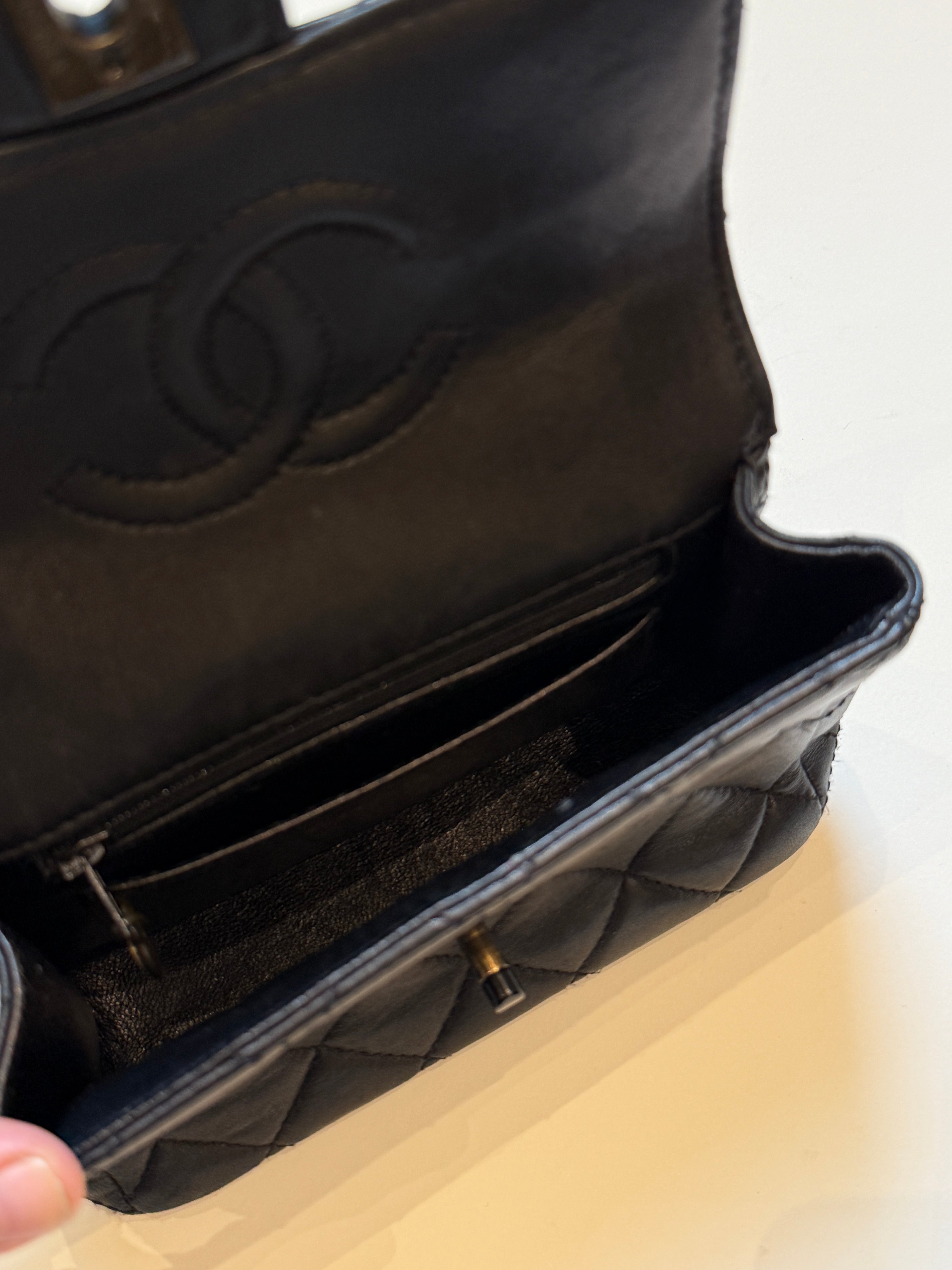 Chanel Mini Flap Taske Sort