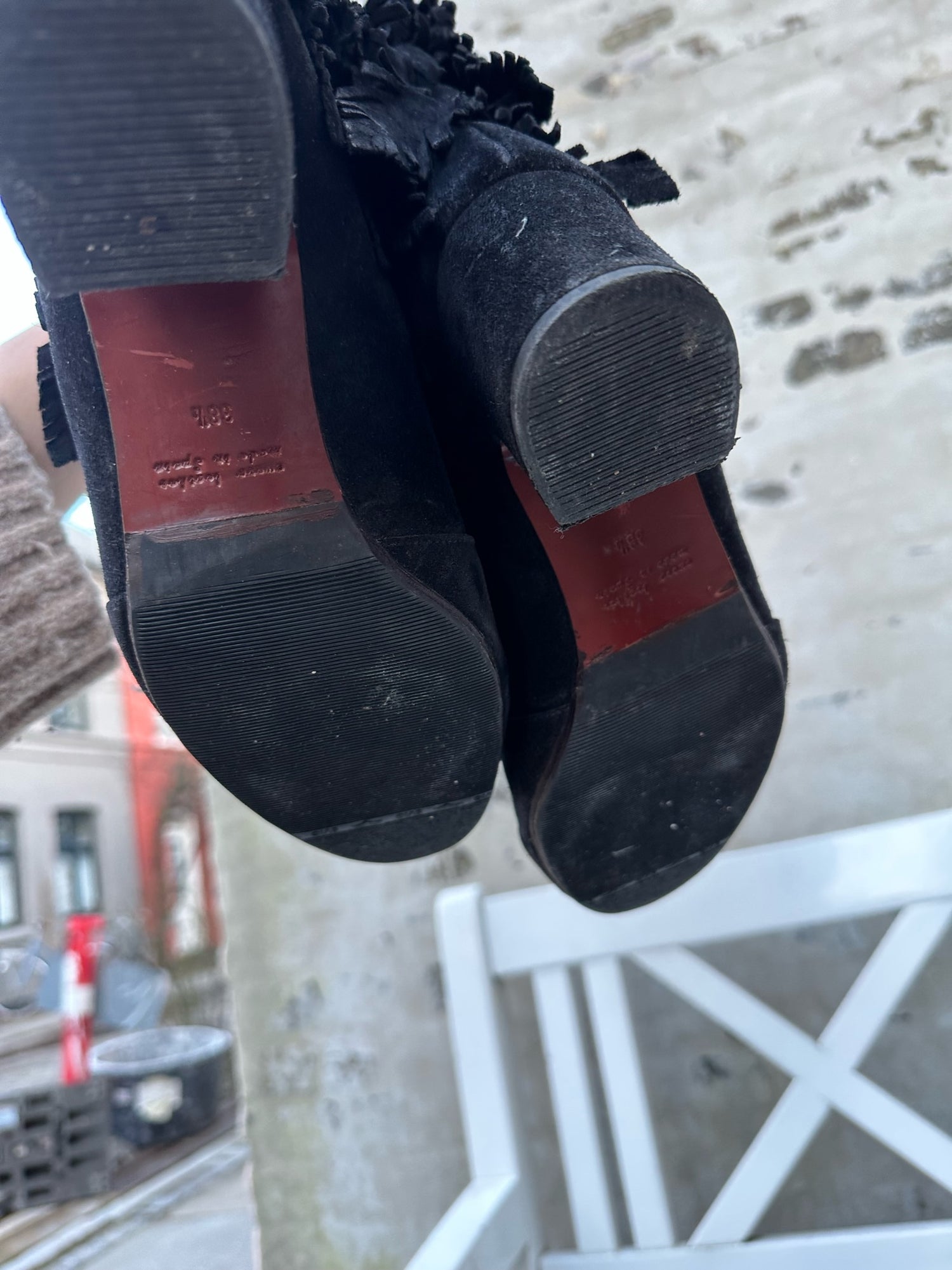 Chie Mihara støvler sort ruskind med flæser under/sål