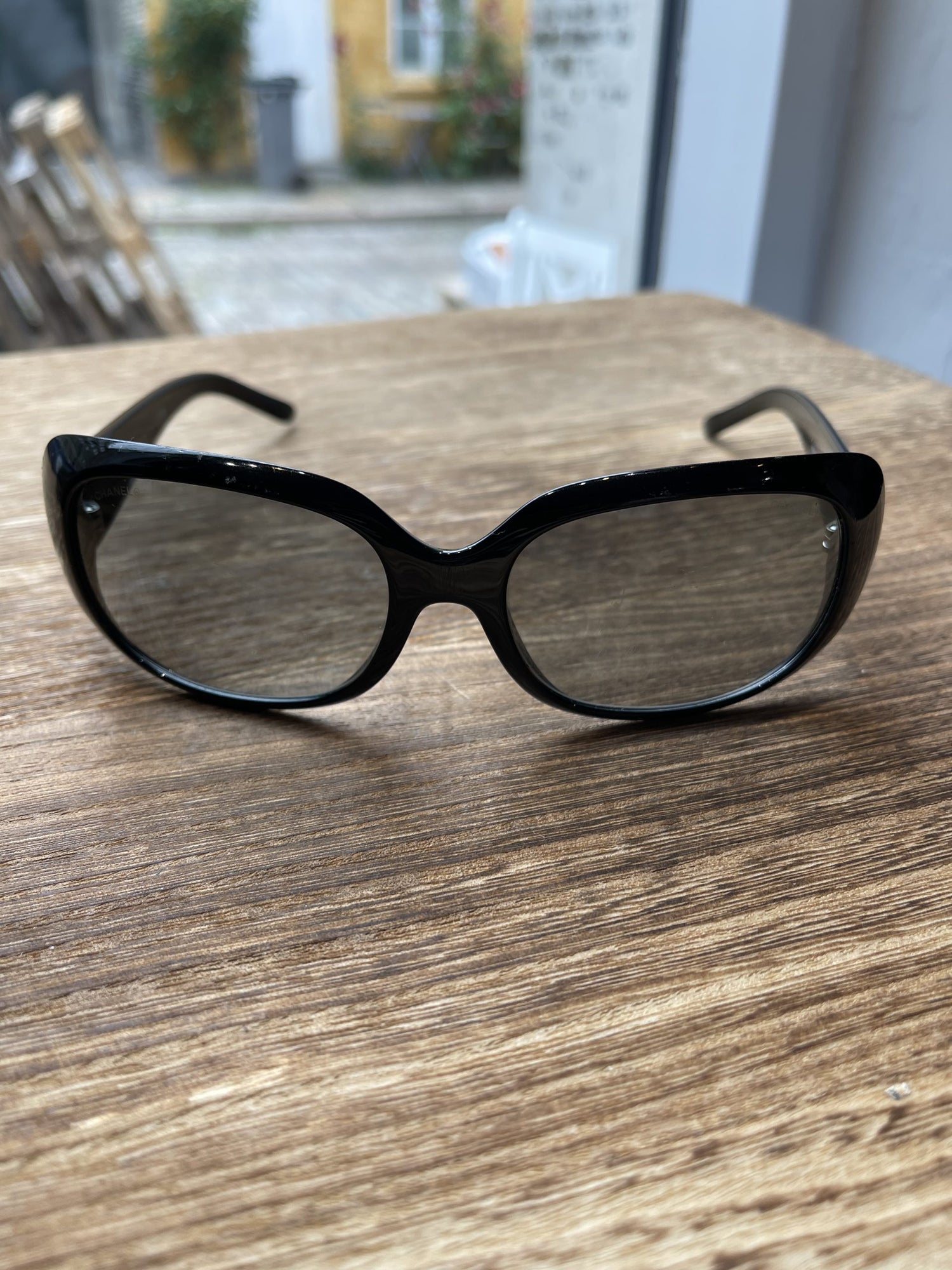 Chanel solbriller forfra