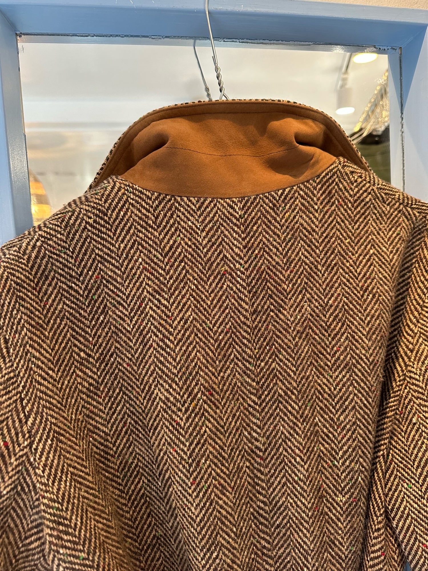 Ralph Lauren Herringbone Frakke tæt på bagfra