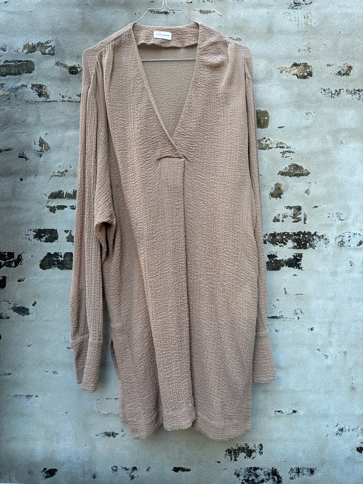 By Malene Birger bluse beige væg
