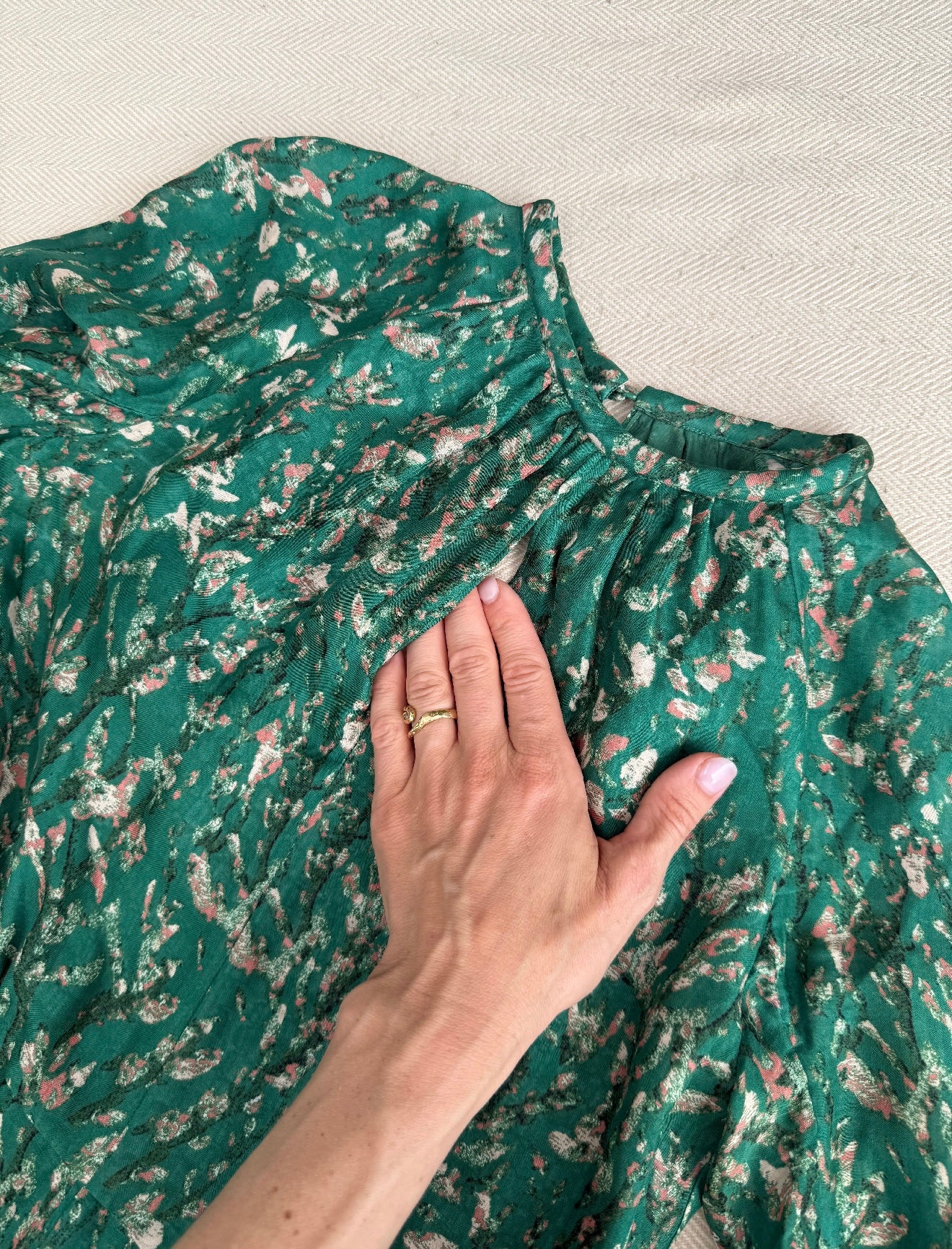 H&M Conscious Silke Kjole