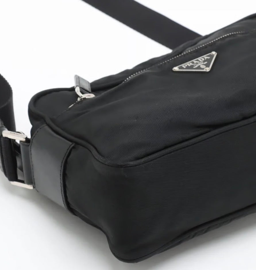 Prada Tessuto Nylon Shoulder Bag / Taske