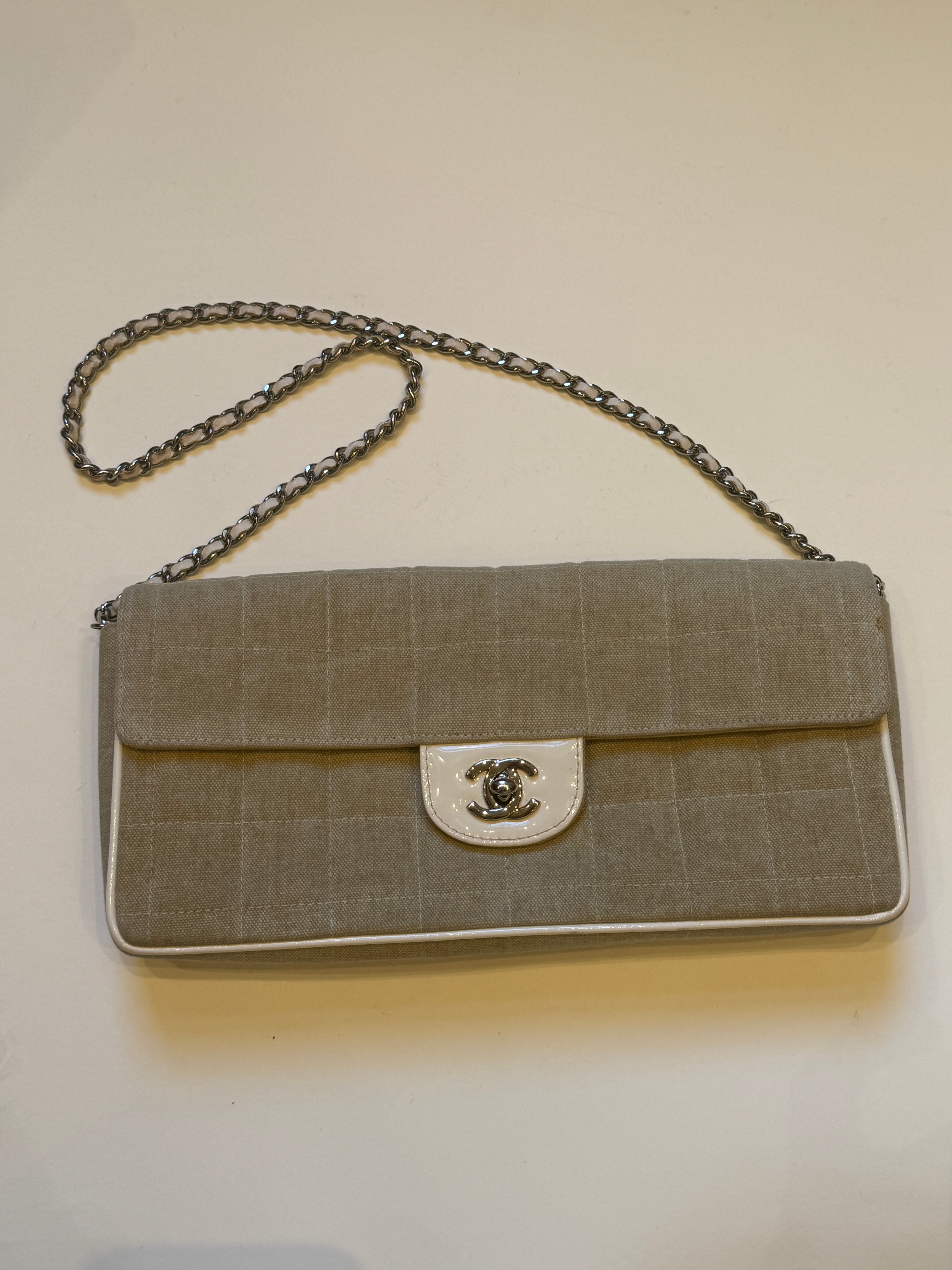 Chanel Chocolate Bar Chain Shoulder Bag