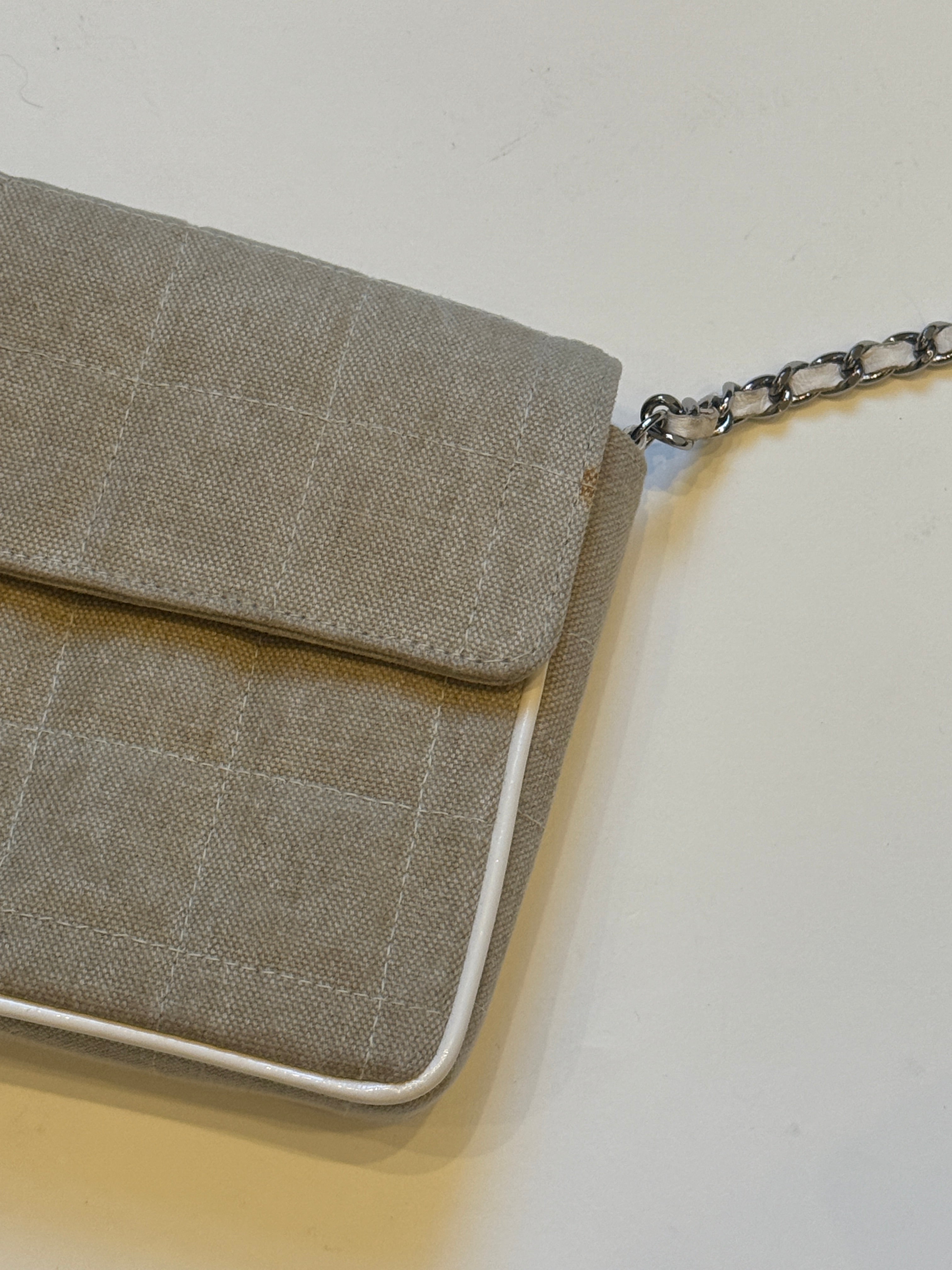 Chanel Chocolate Bar Chain Shoulder Bag