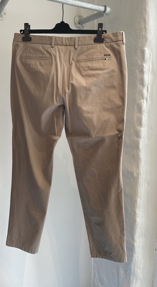 Hugo boss bukser bagfra