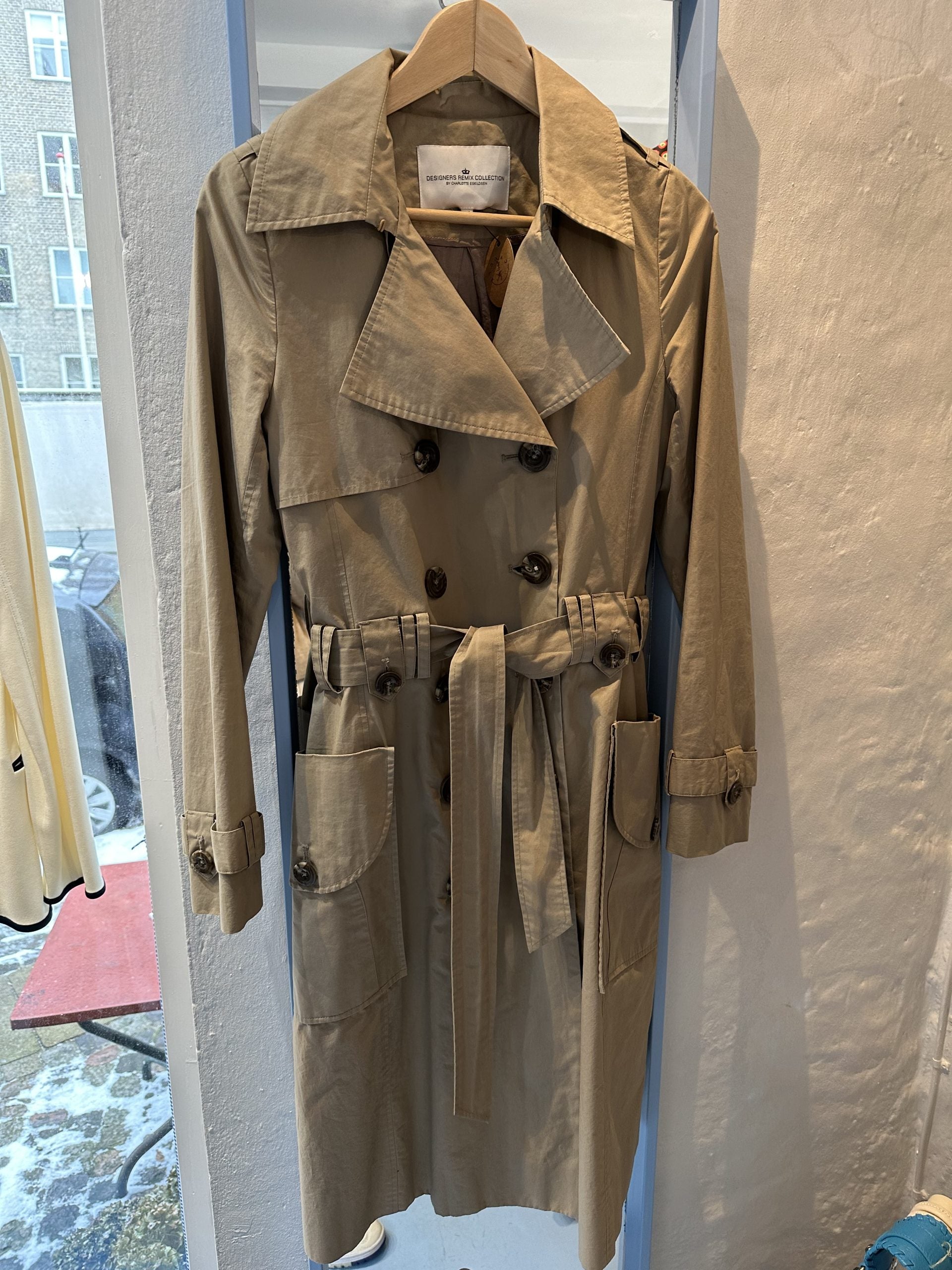 Designers Remix Trenchcoat