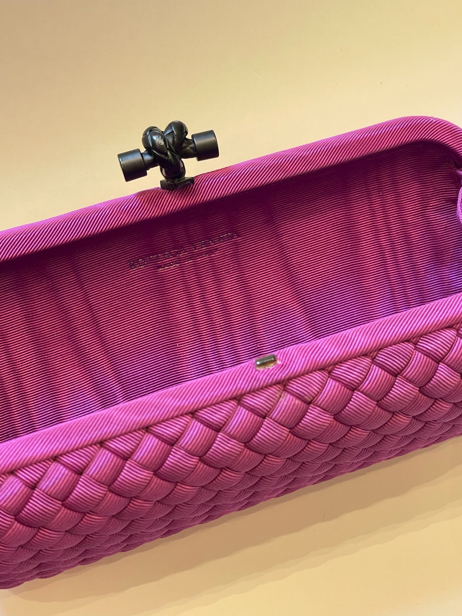 Bottega Veneta Pochette Knot Clutch Silke