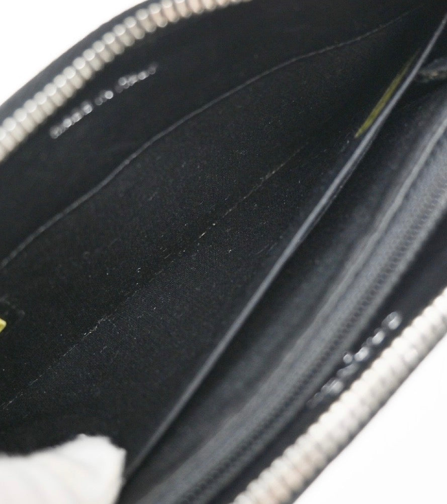 Chanel CC Charm Zip Wallet / Pung