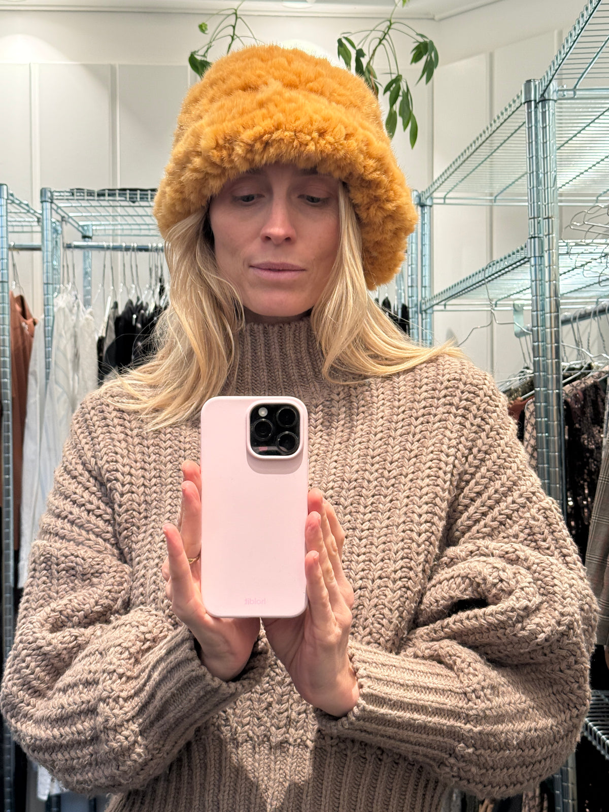 Kopenhagen Fur Hue