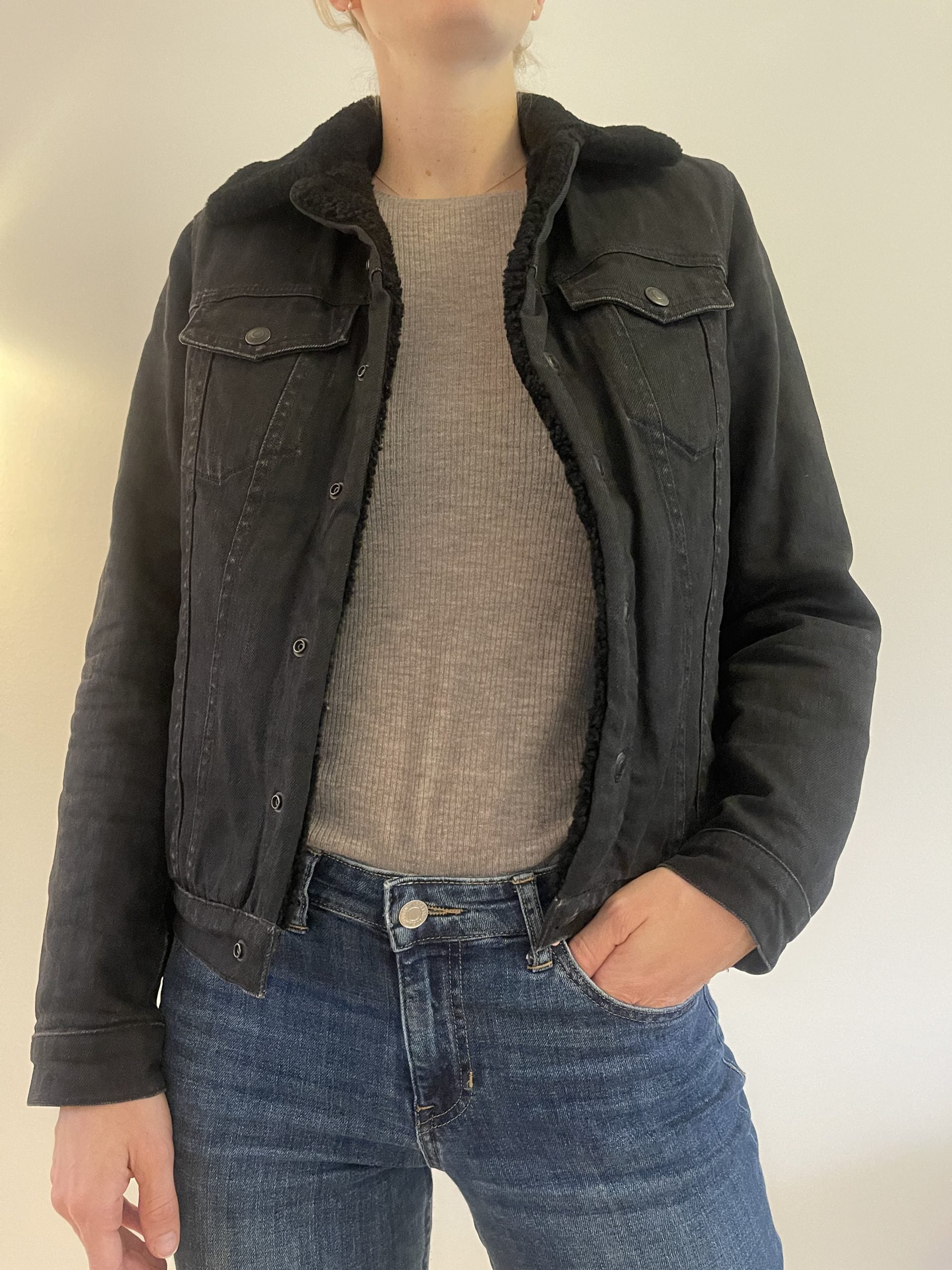 Proenza Schouler Jakke sort foret denim på model forfra åben