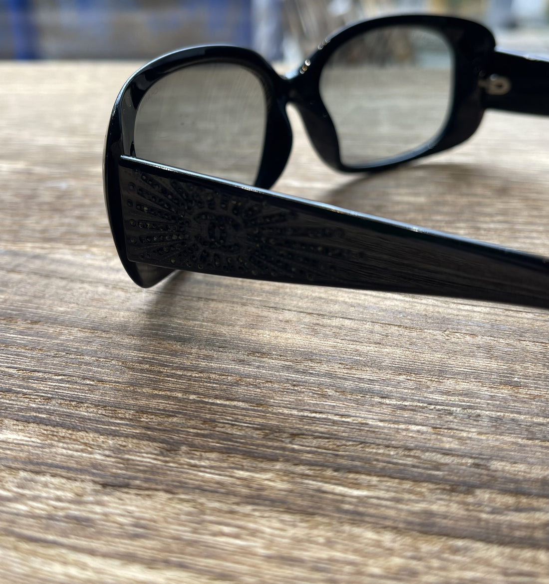 Chanel solbriller side