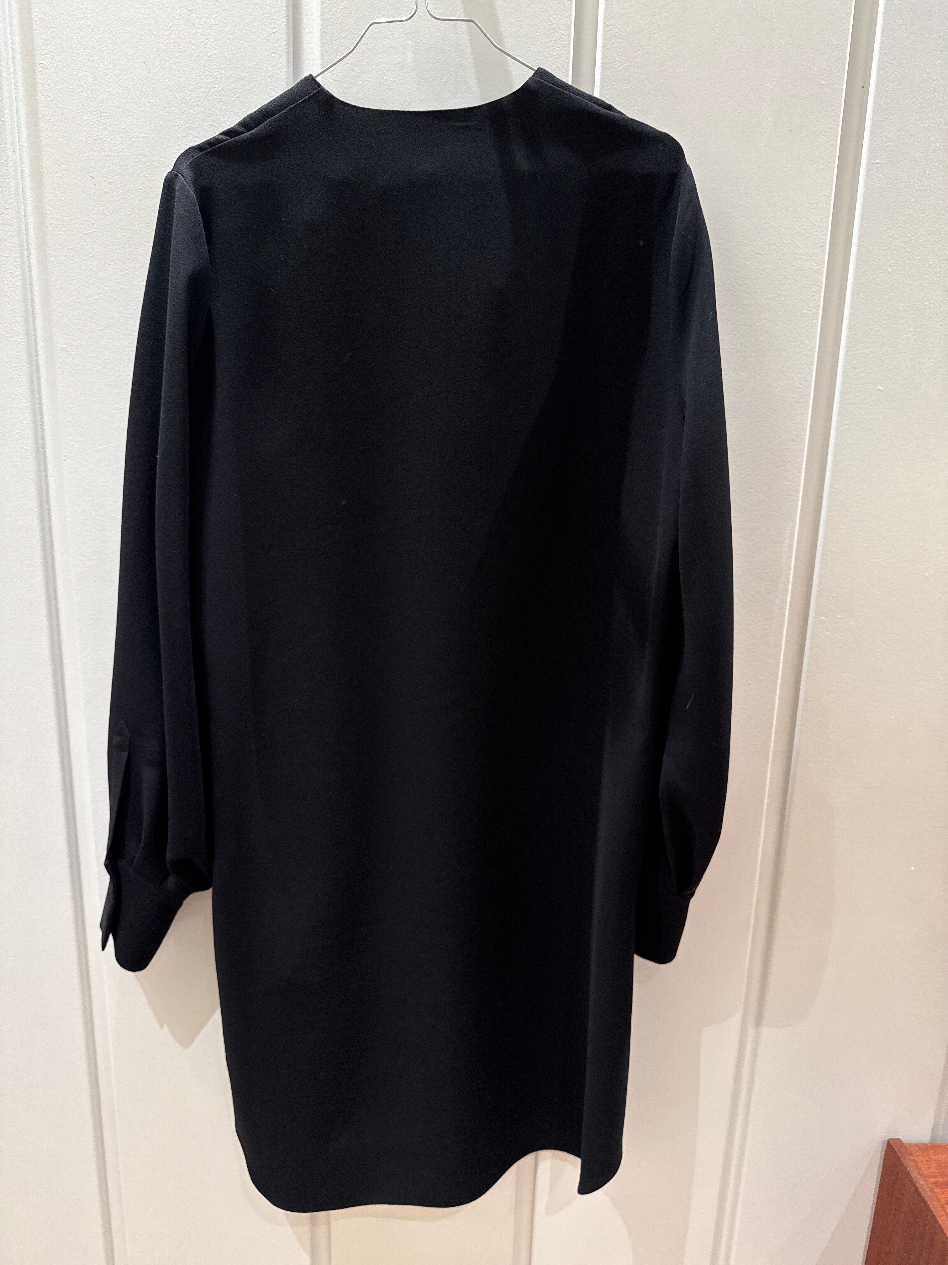 Mark Kenly Donino Tan Kjole