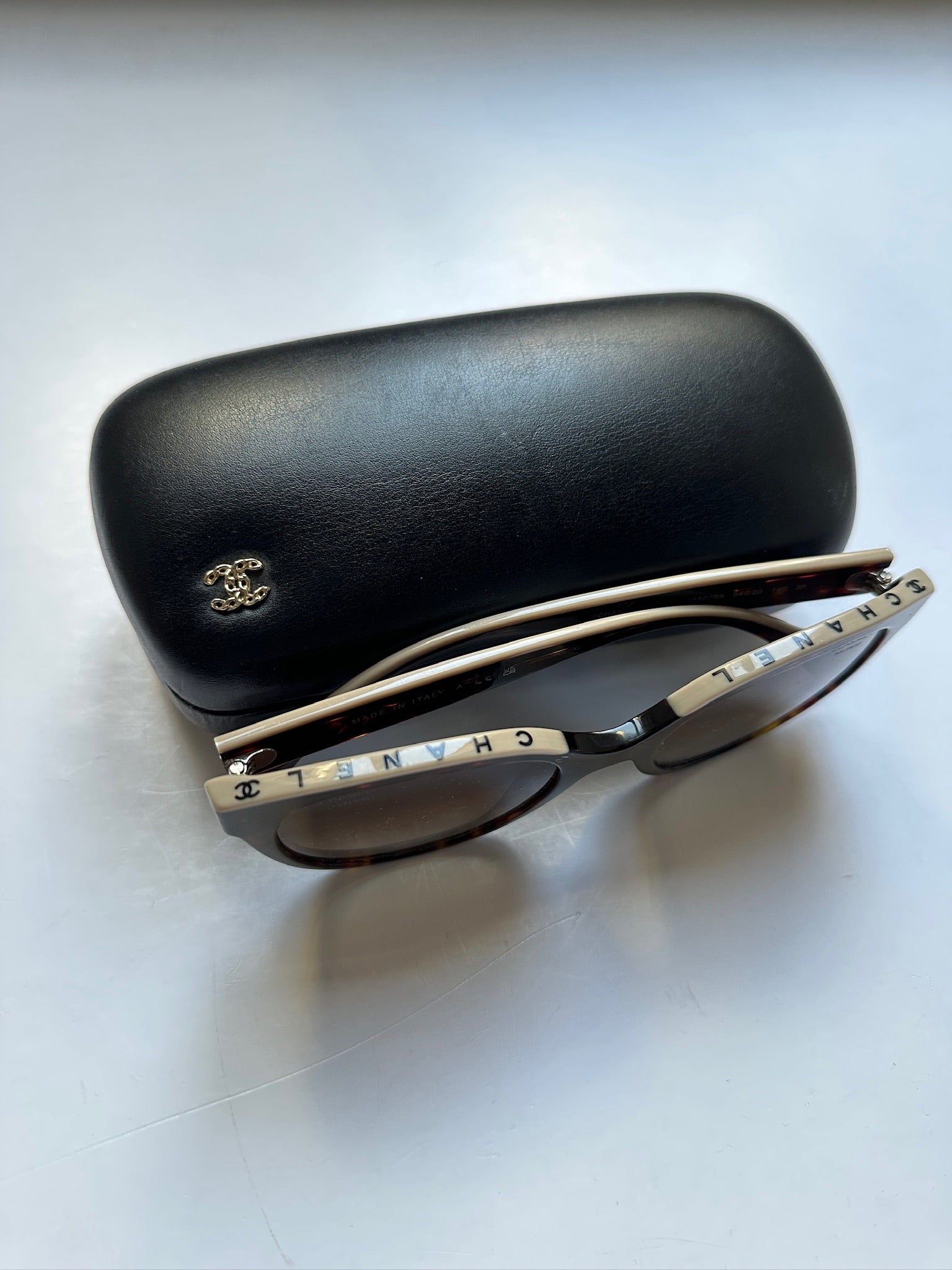 Chanel Sommerfugl Solbriller