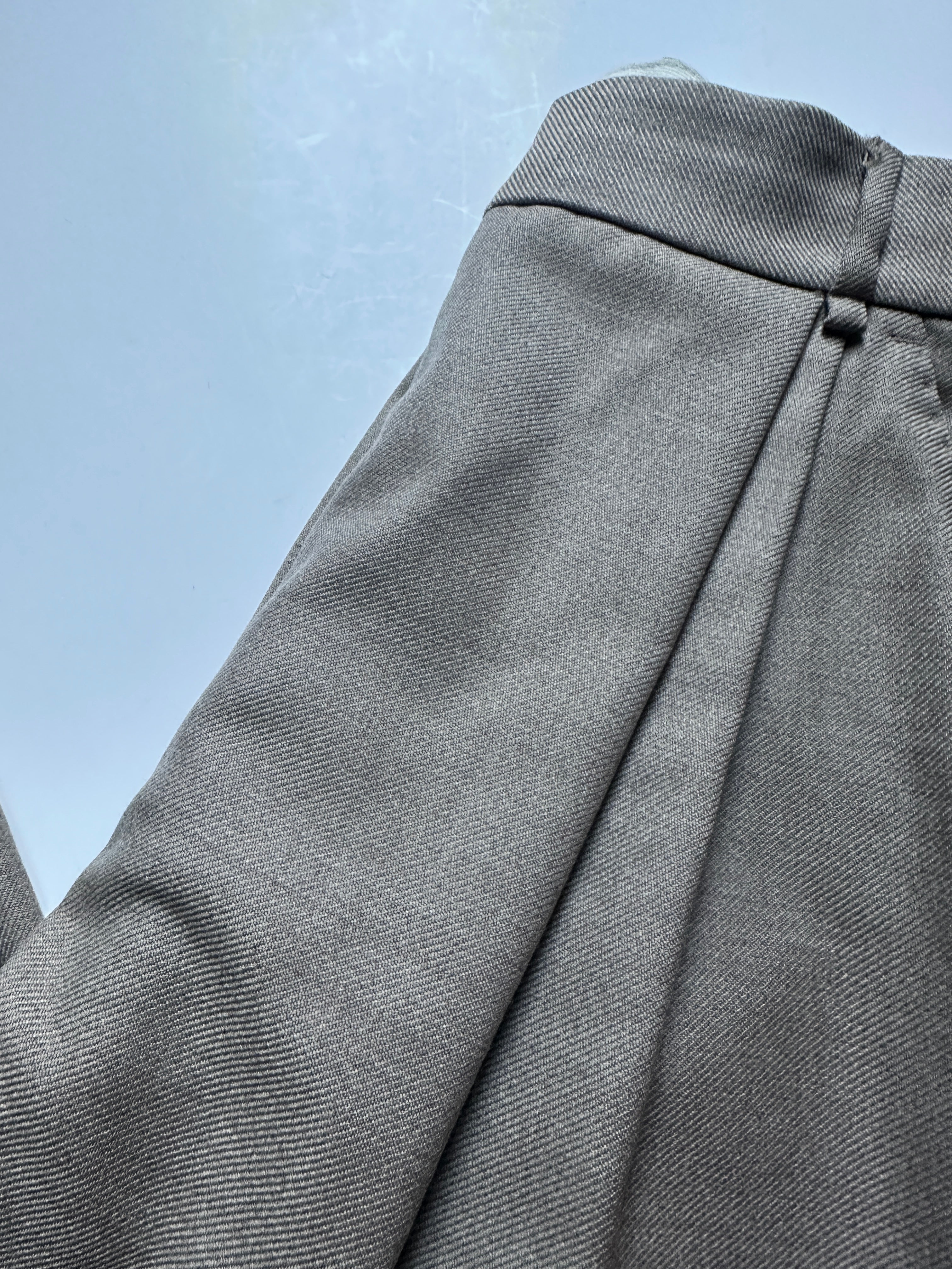 Mark Kenly Domino Tan Bukser