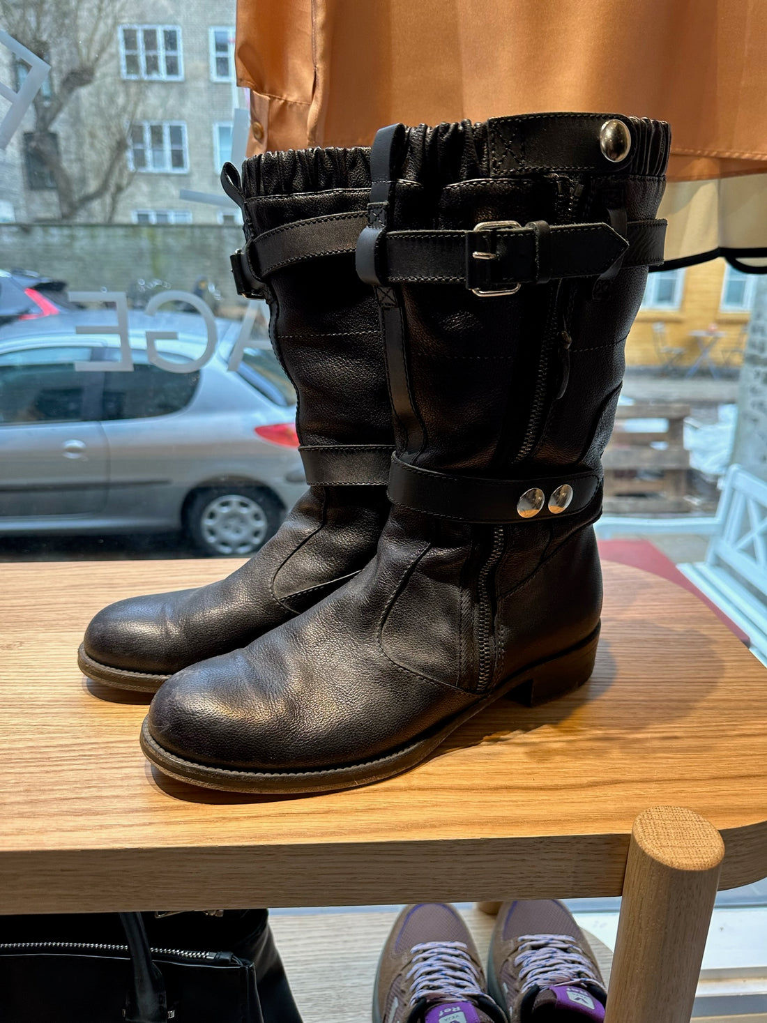 Balenciaga biker boots sorte fra siden
