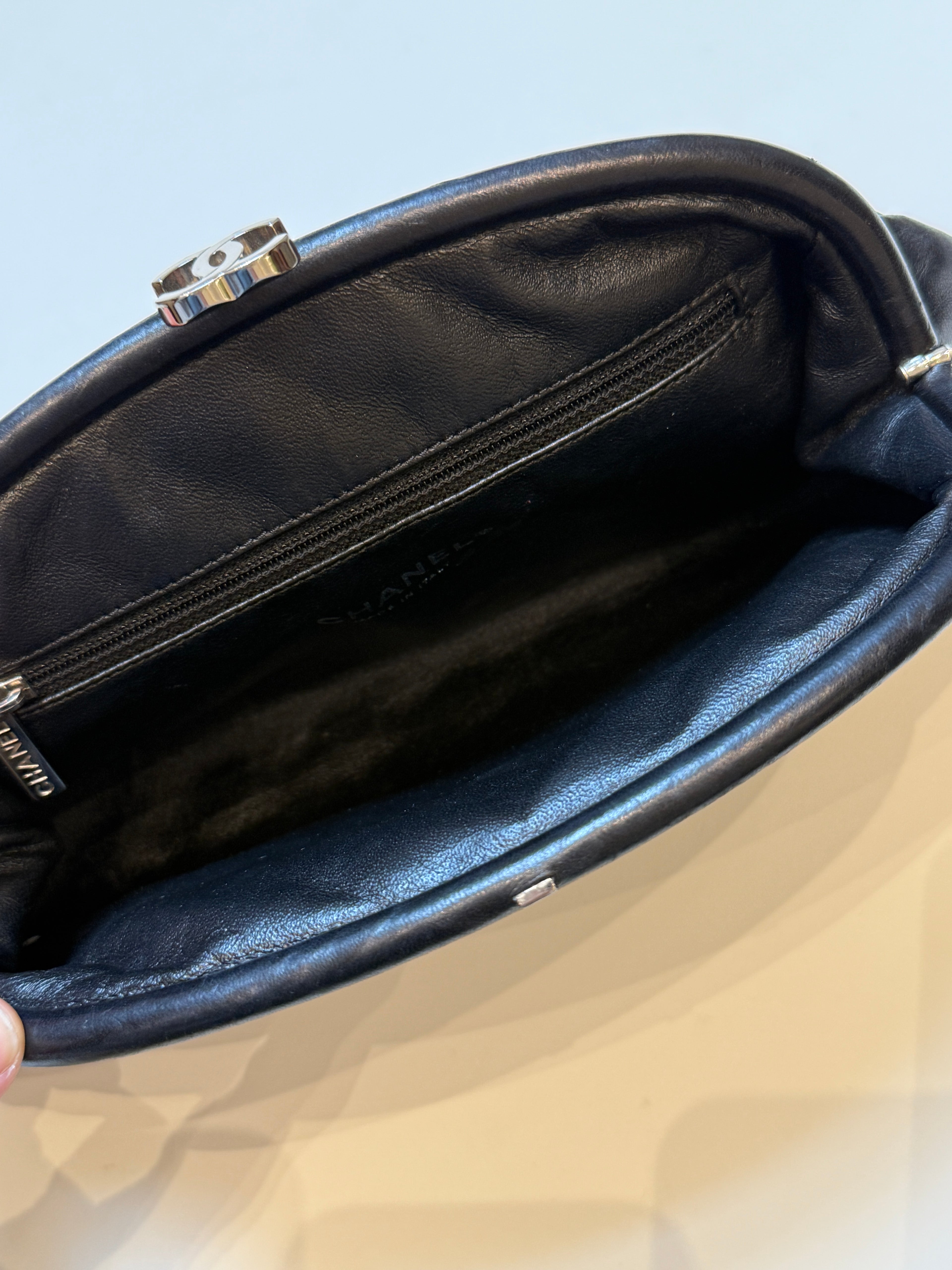 Chanel Timeless Mademoiselle Læder Clutch