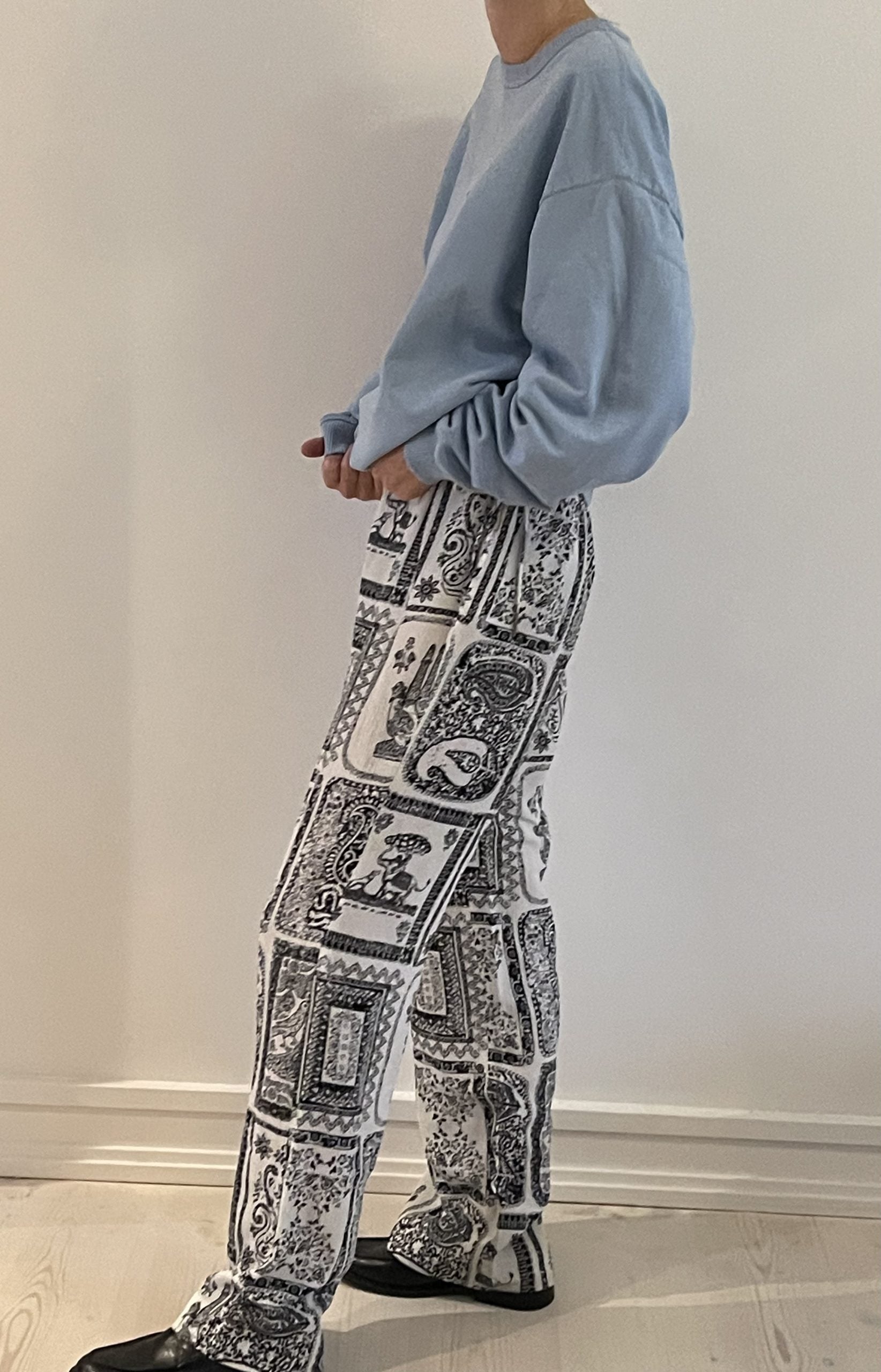 Acne Studios Bukser mønstret sort/hvid på model side