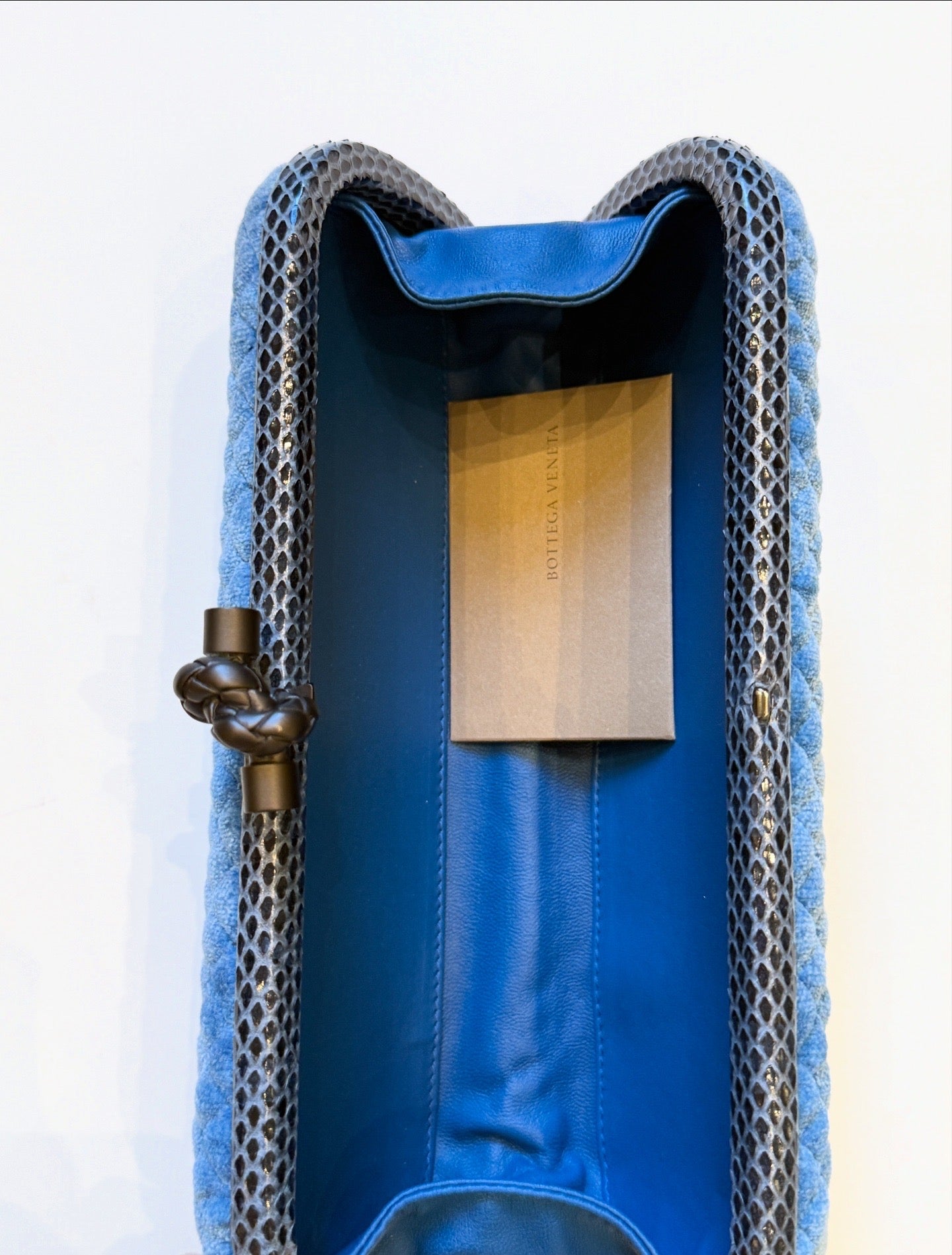 Bottega Veneta Pochette Knot Clutch Velvet