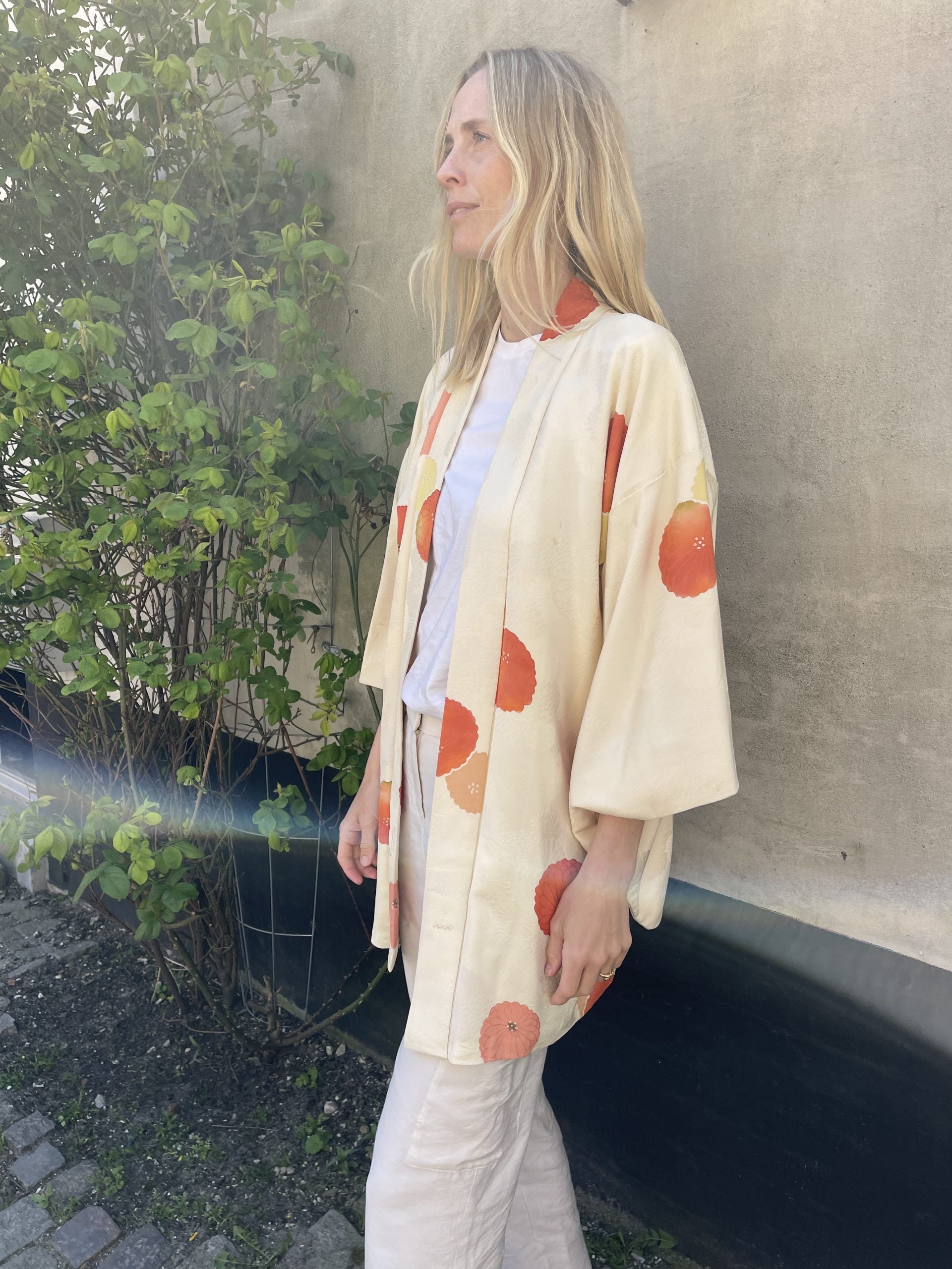 Kimono unika på model side