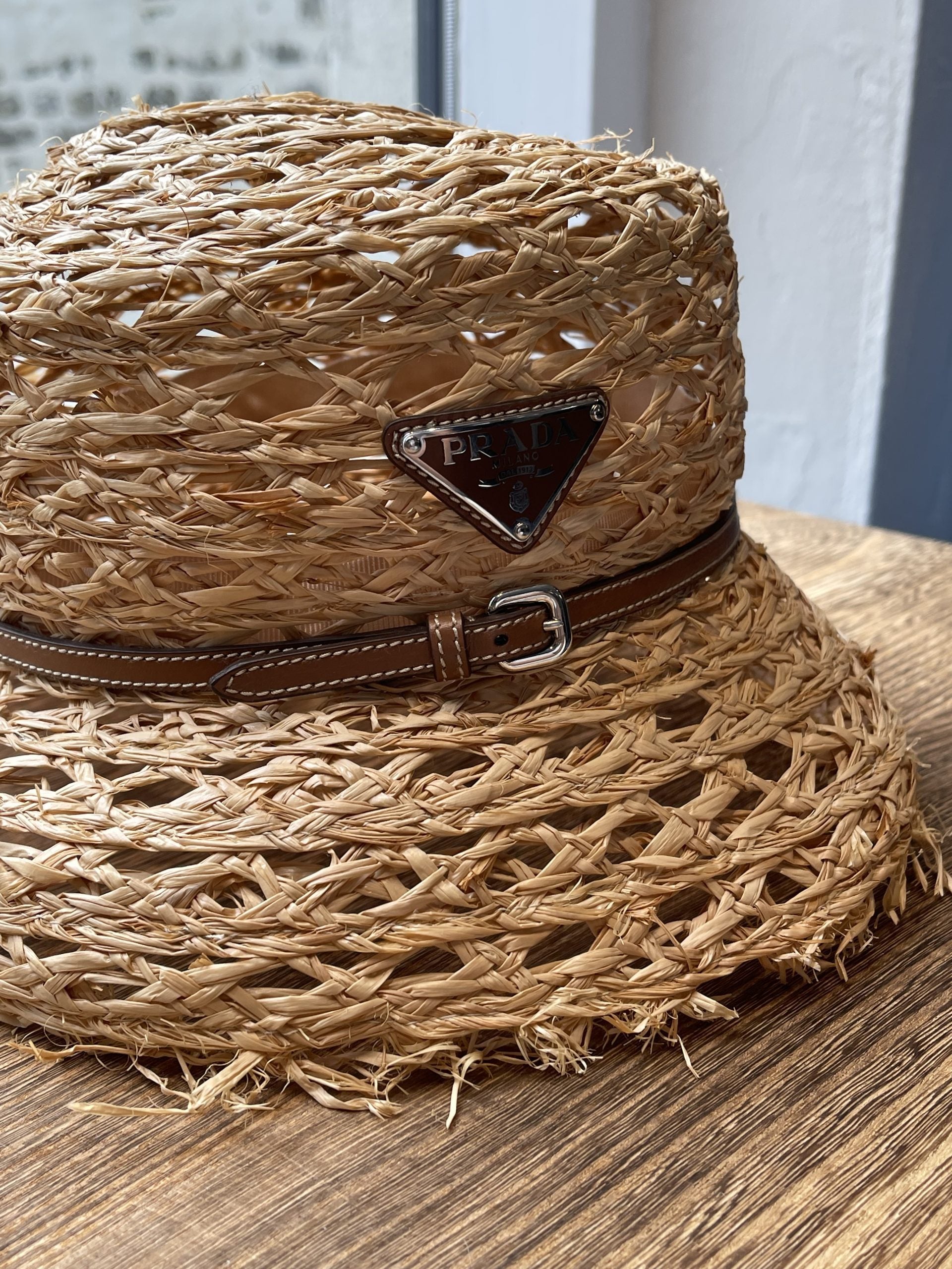 Prada raffia Hat tæt på