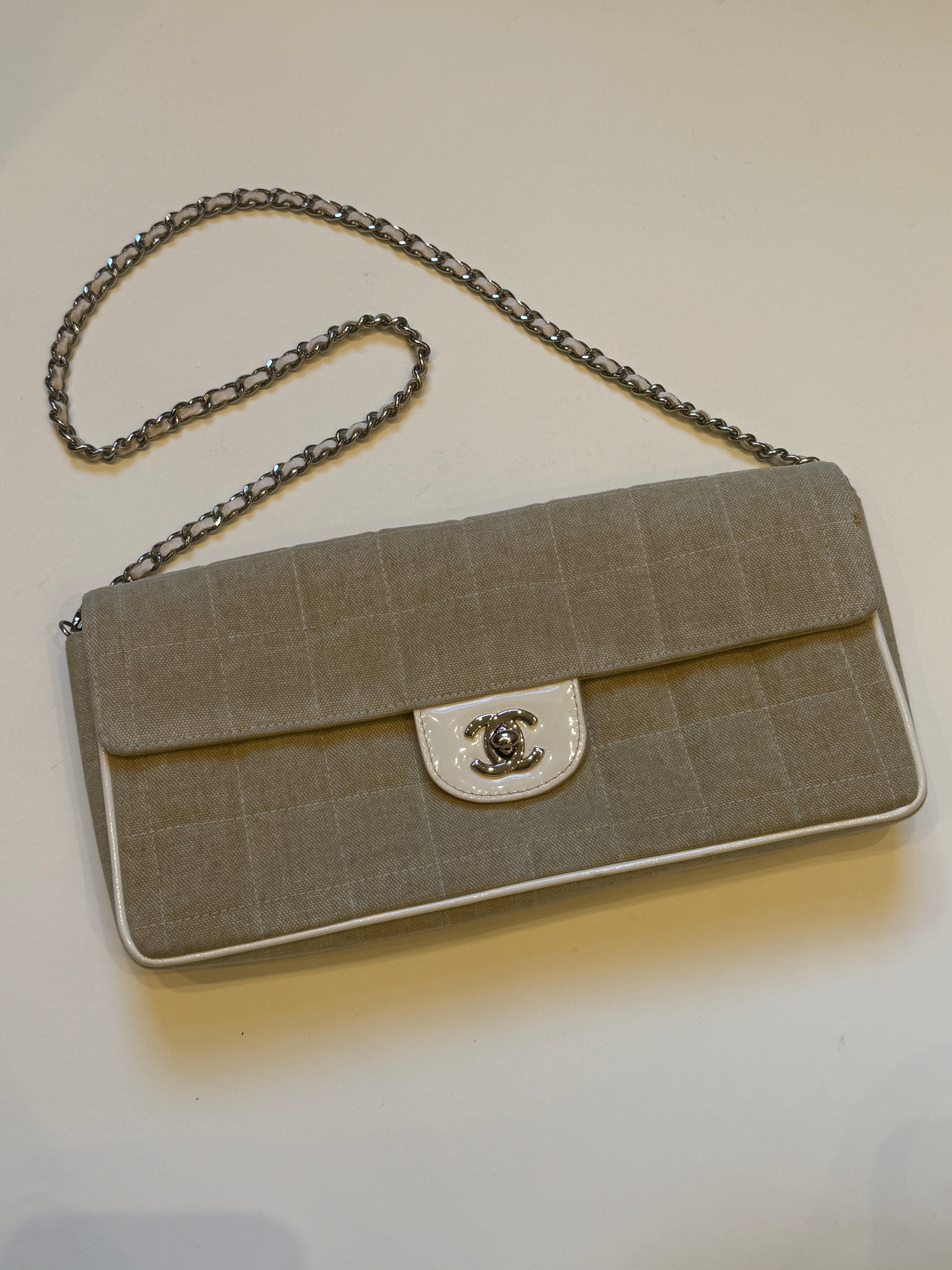 Chanel Chocolate Bar Chain Shoulder Bag