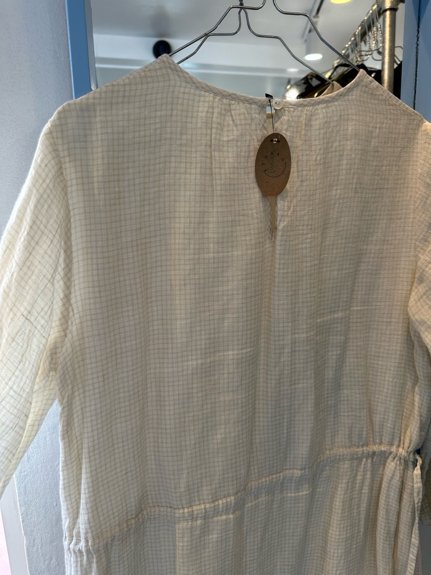 Skall Studio kjole bagfra tæt på