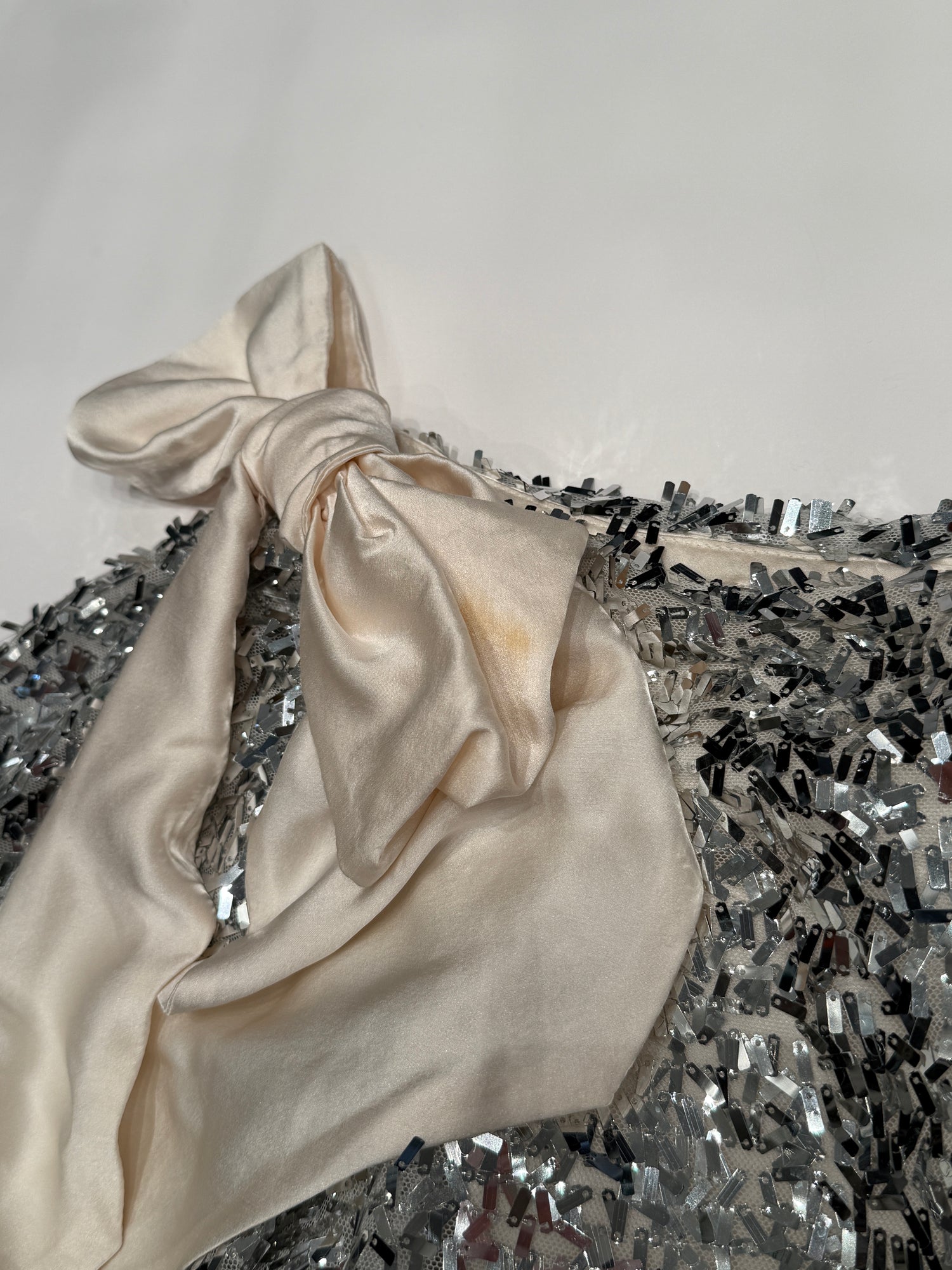 Palliet One-Shoulder Kjole