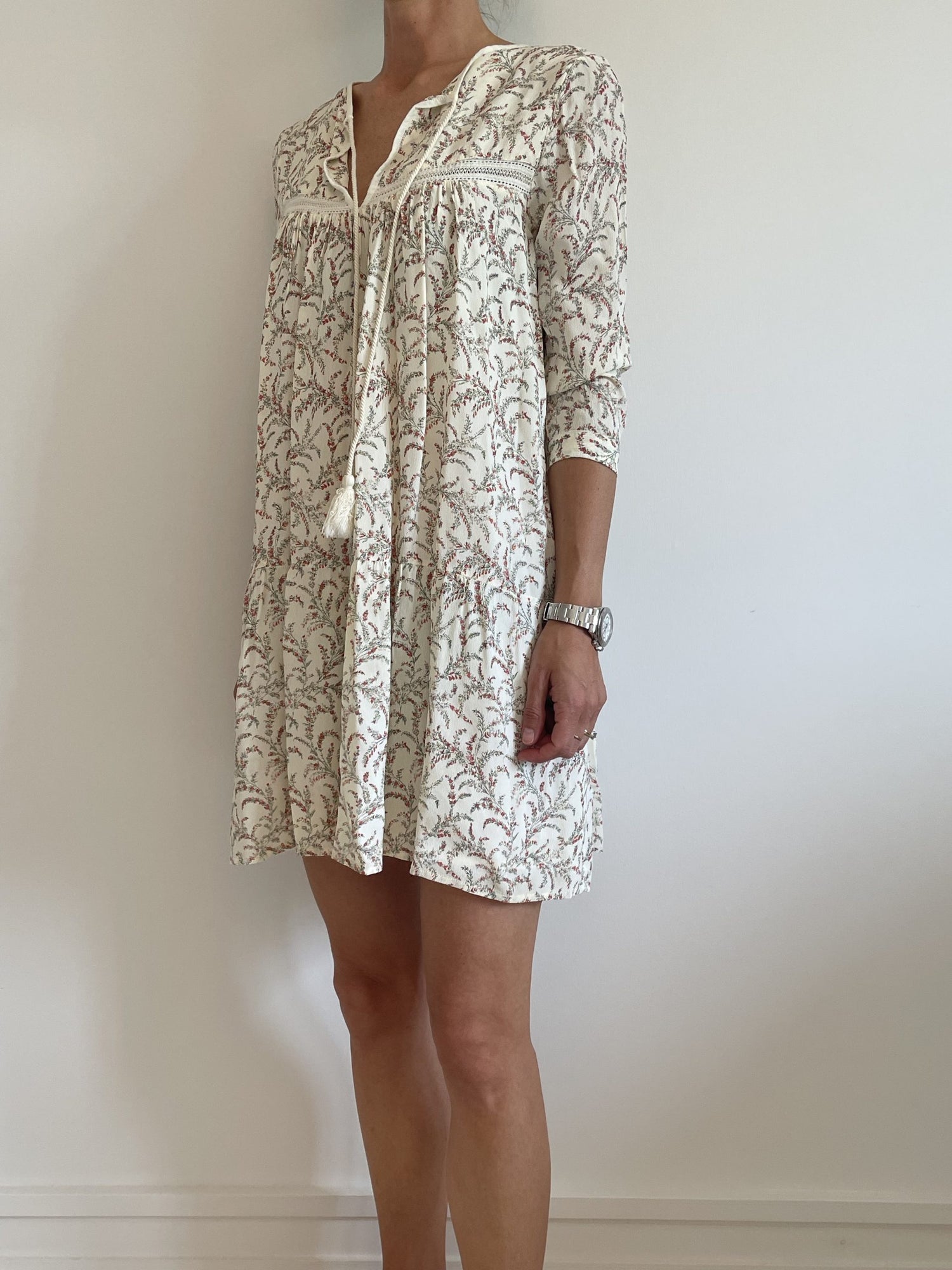 Bash kjole på model side