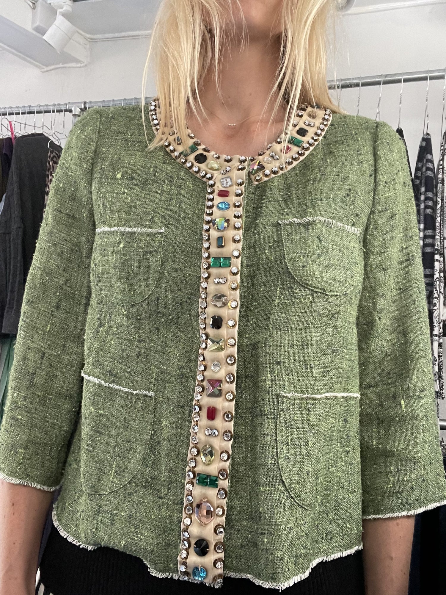 Semi Couture Jakke grøn på model forfra