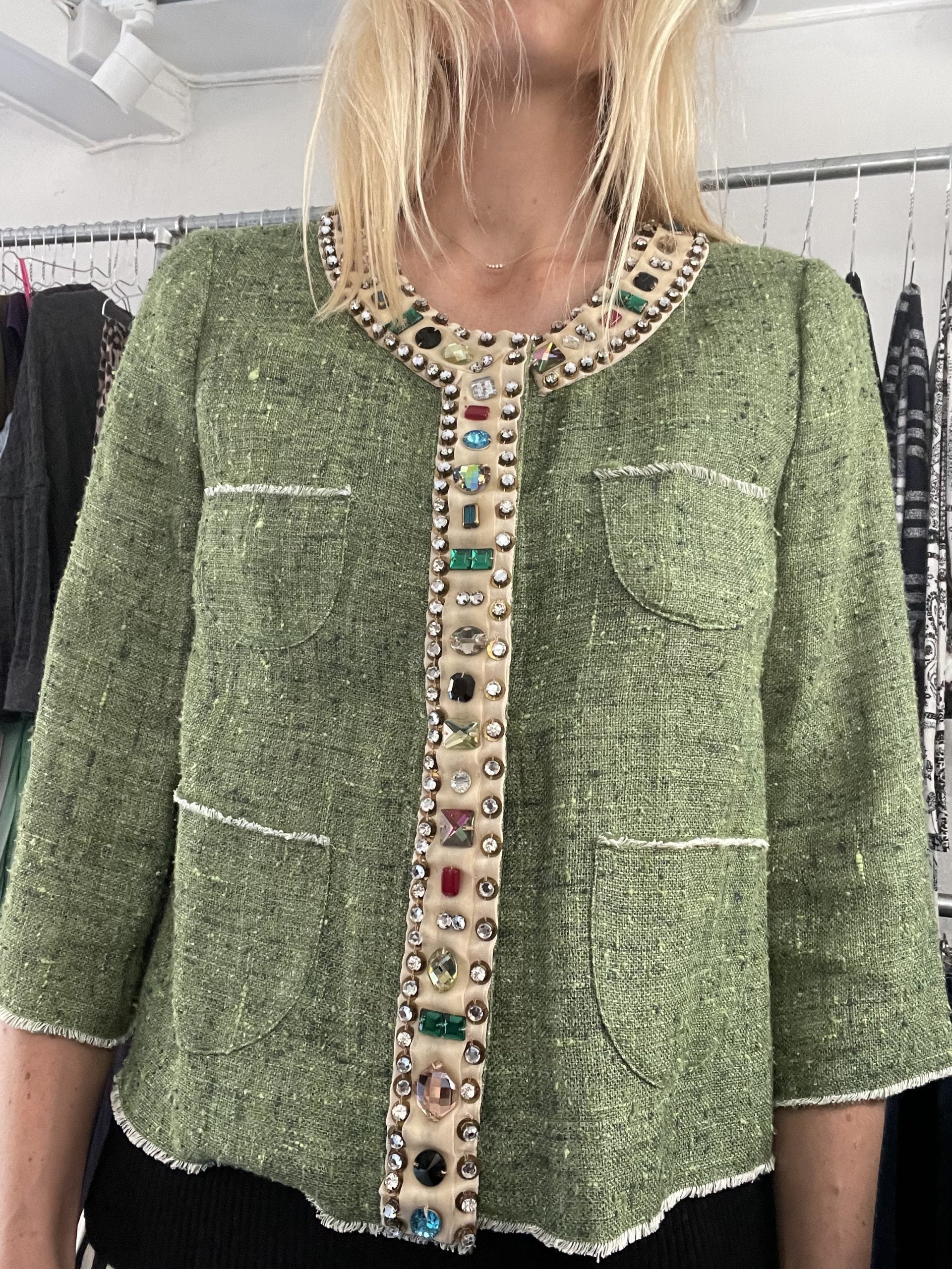 Semi Couture Jakke grøn på model forfra