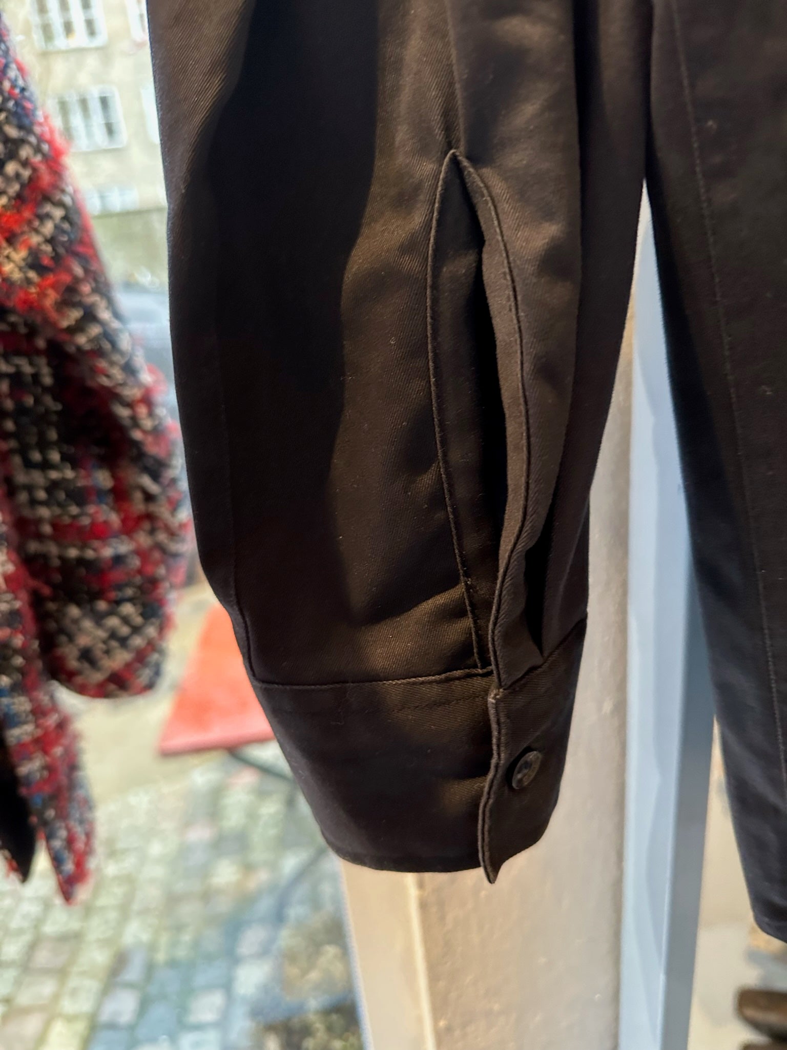 Philipp Plein hættetrøje blazer sort tæt på ærme