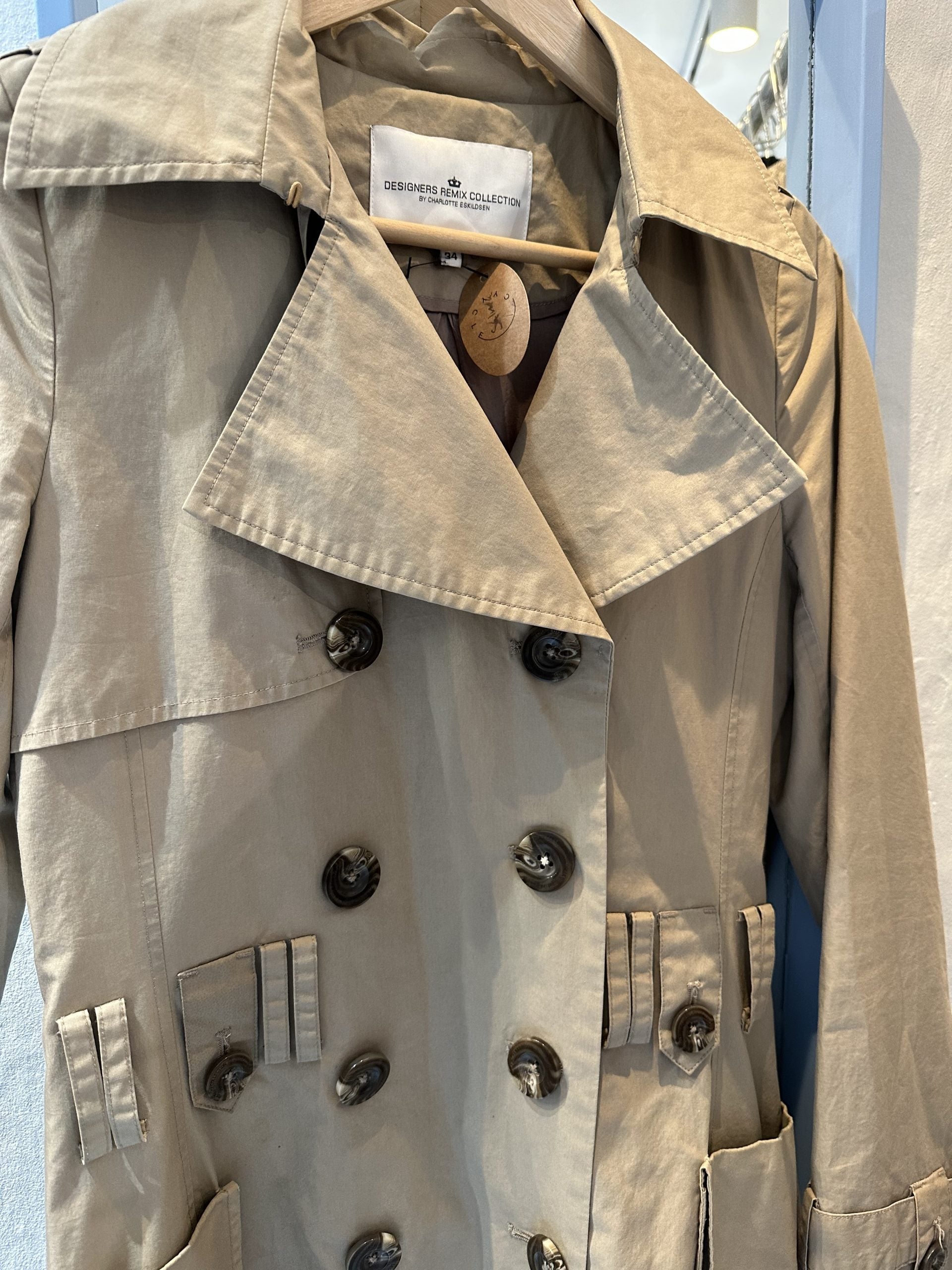 Designers Remix Trenchcoat