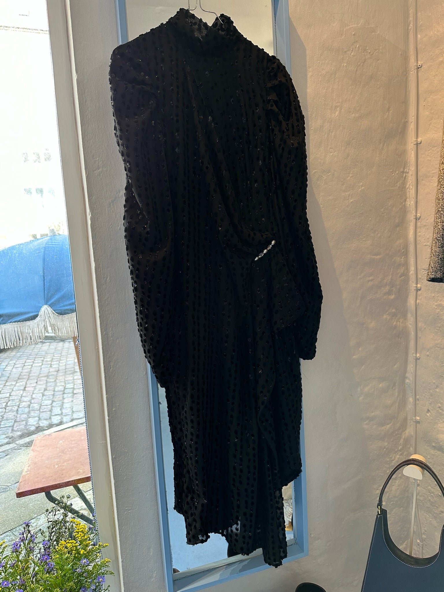 brand unknown kjole sort forfra