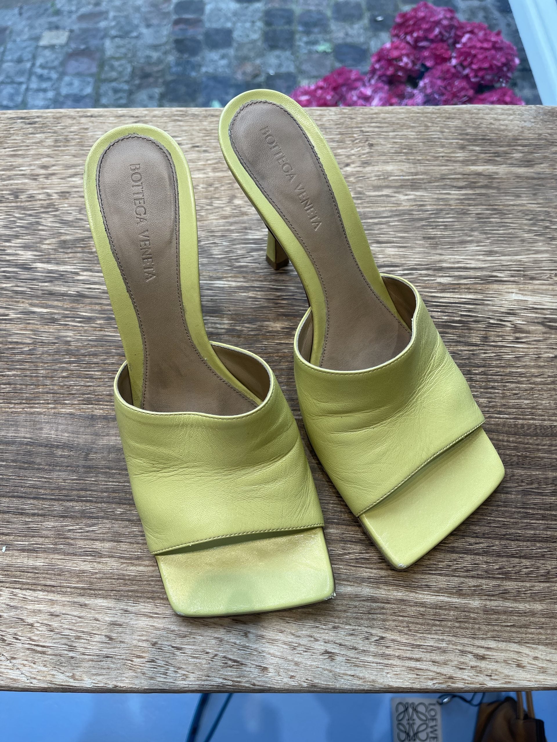 Bottega Veneta Sandaler gul oppefra