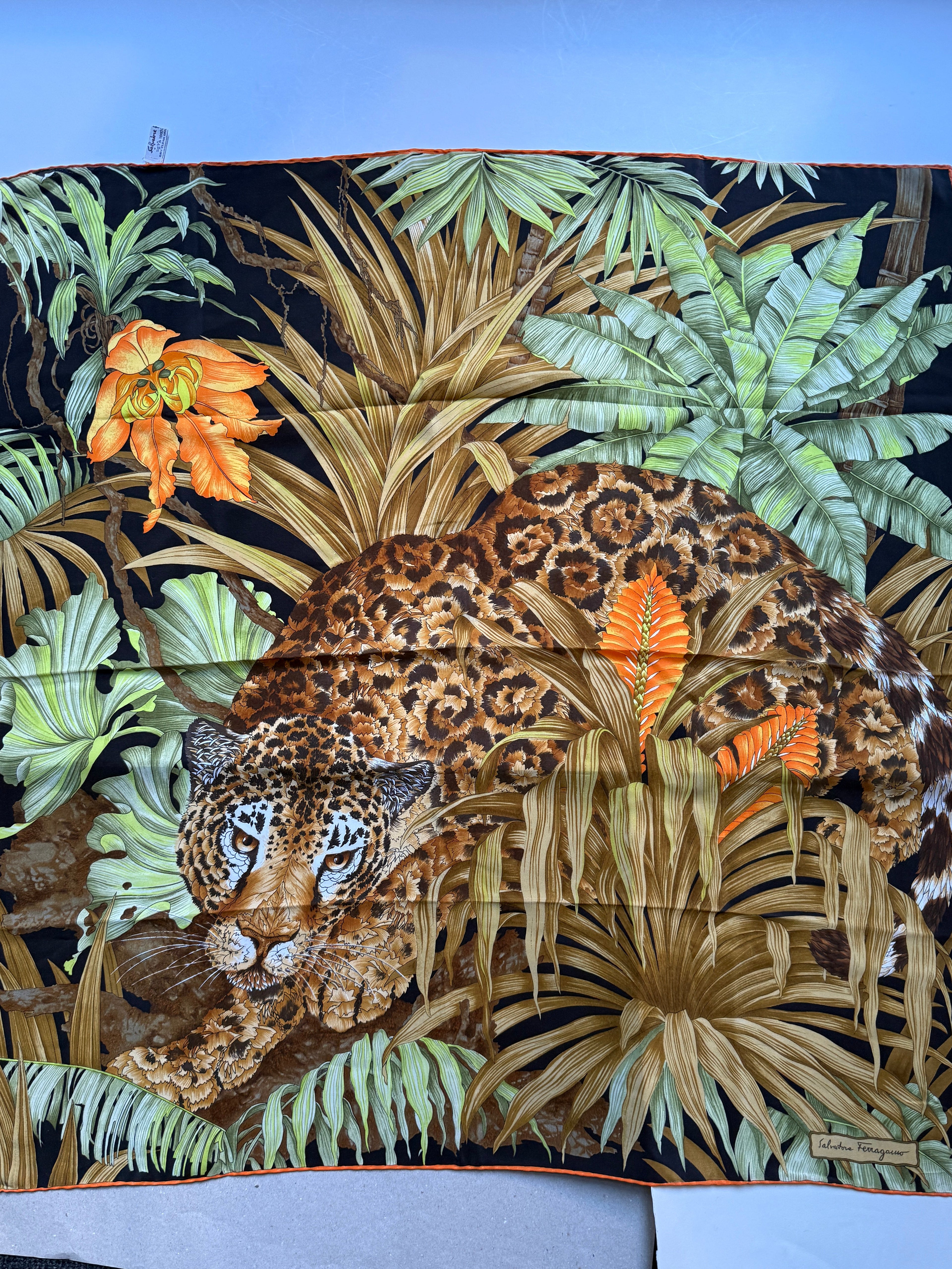 Salvatore Ferragamo Silke Tørklæde