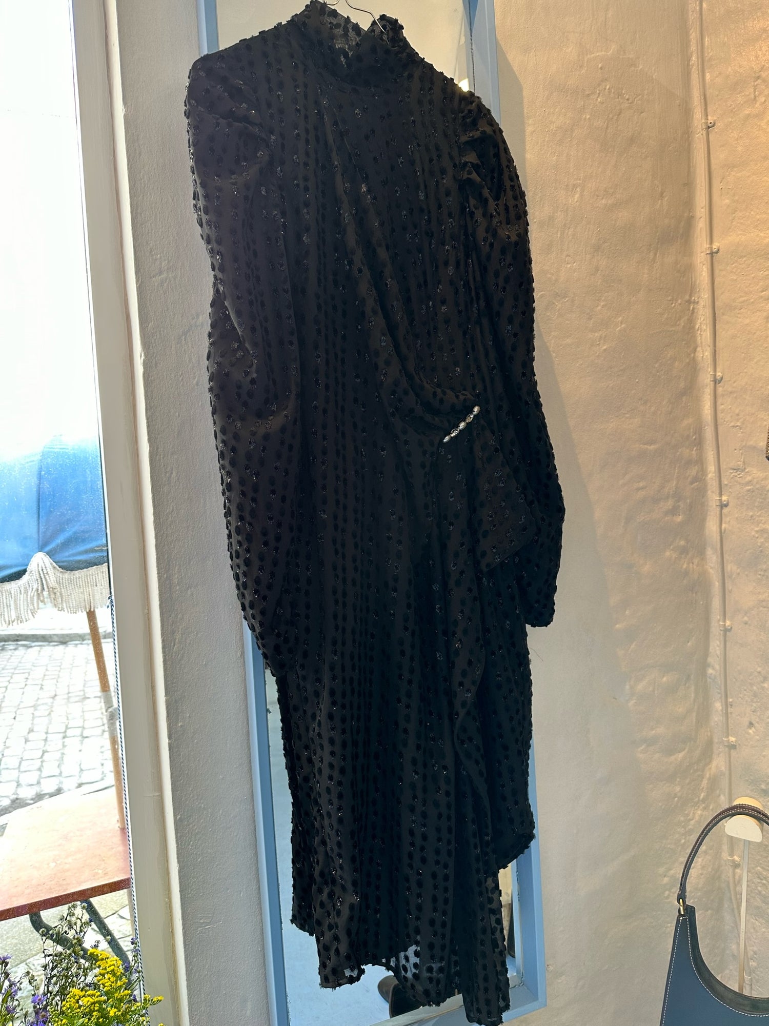 brand unknown kjole sort forfra