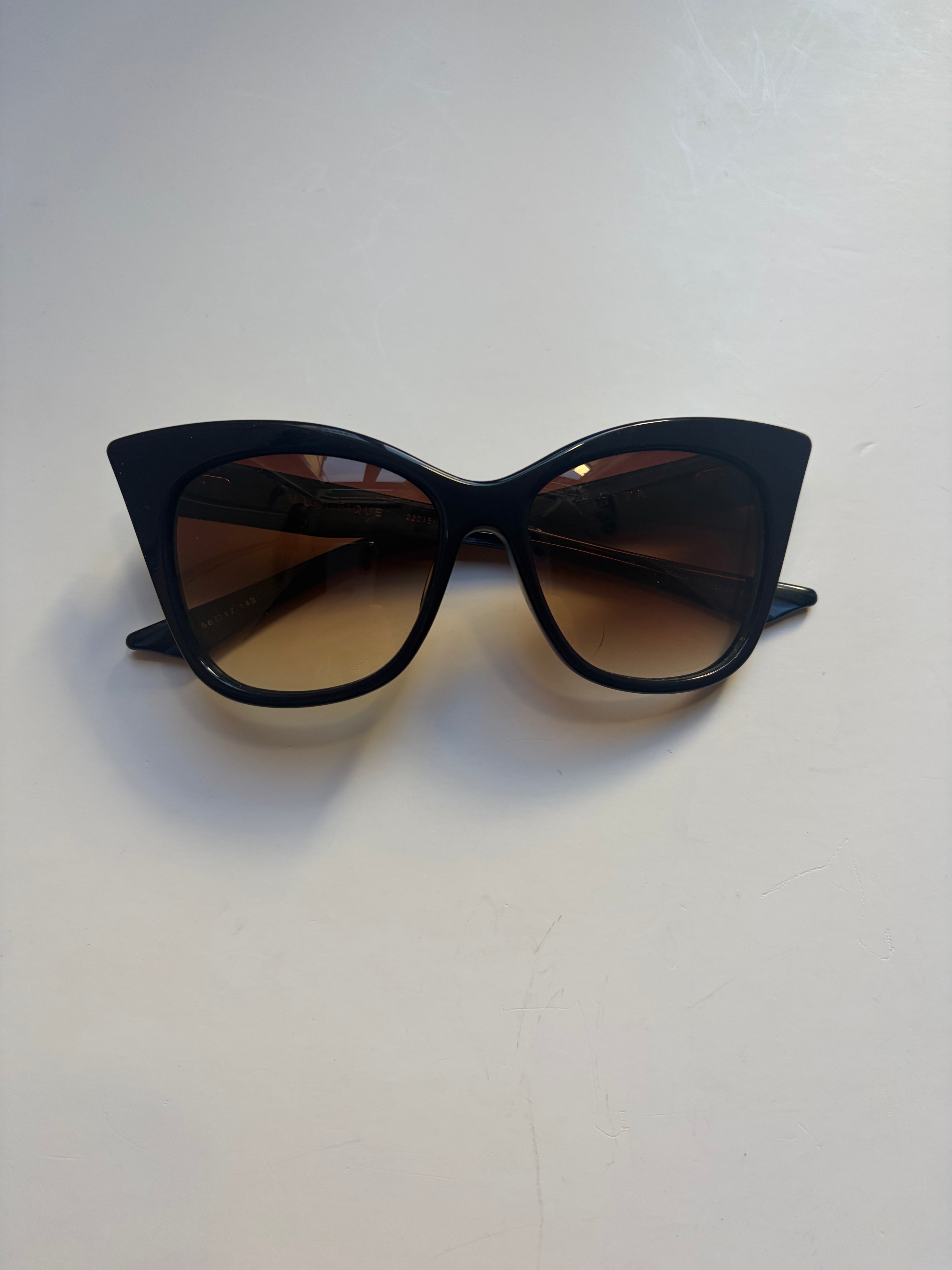 Dita Solbriller