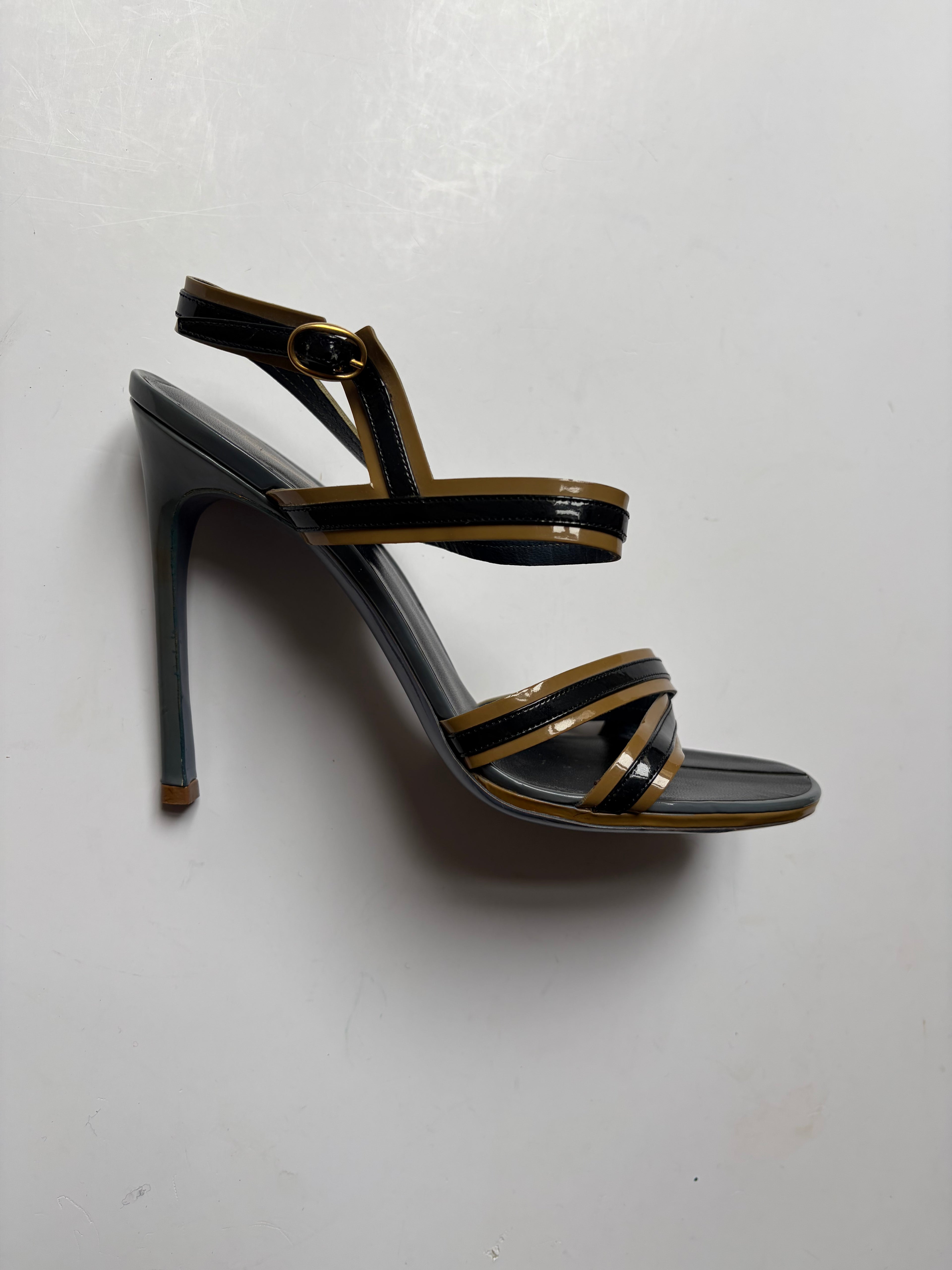 Yves Saint Laurent Stilletter