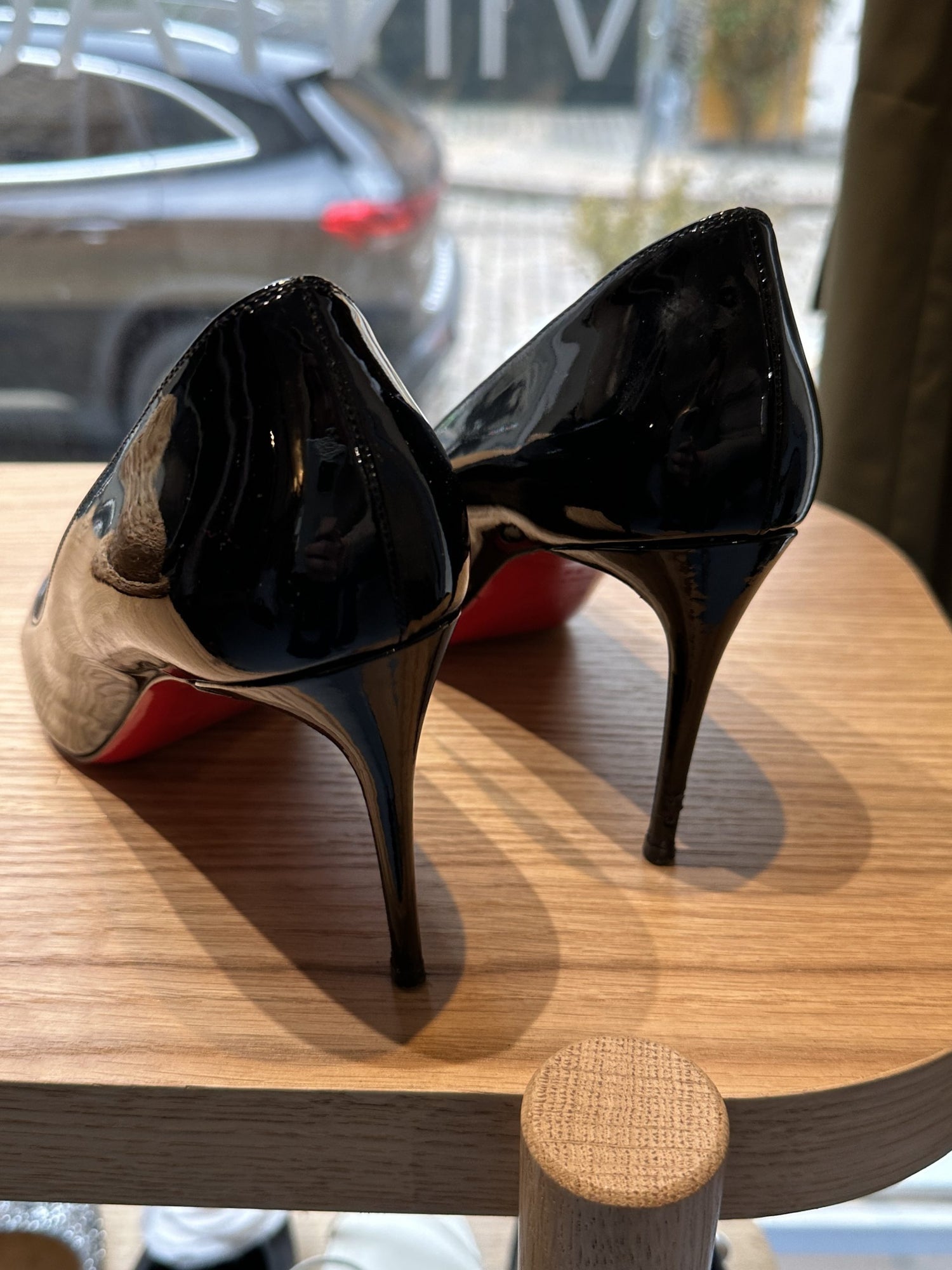 Christian Louboutin Patent Stiletter