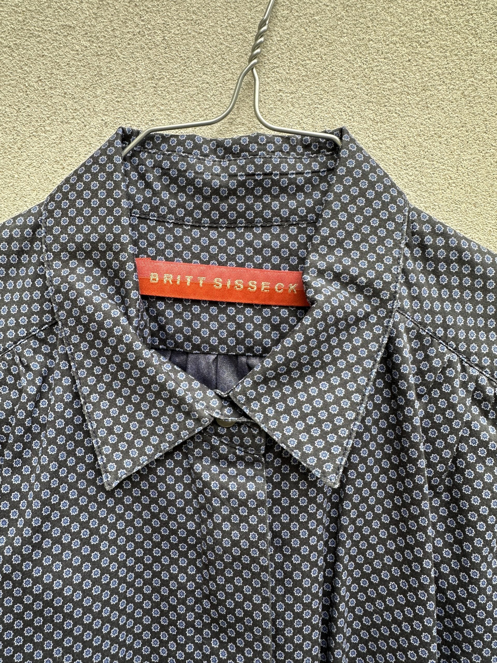 Britt Sisseck Shirt Small Flowers
