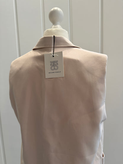 Second Female Vest