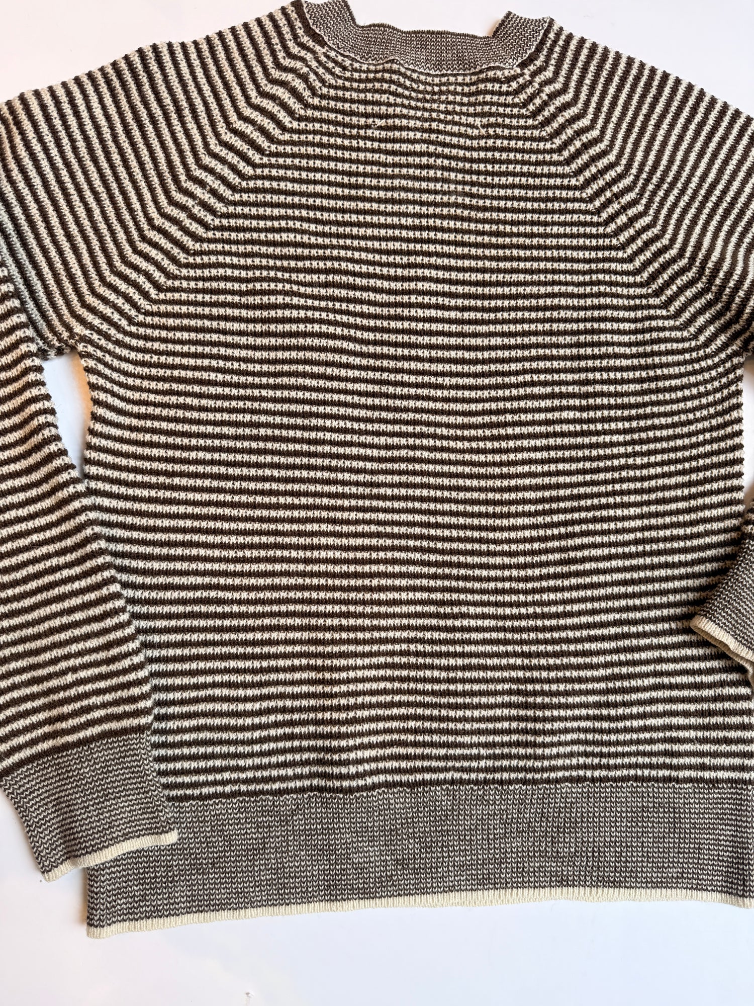 Aiayu Suki Striped Sweater