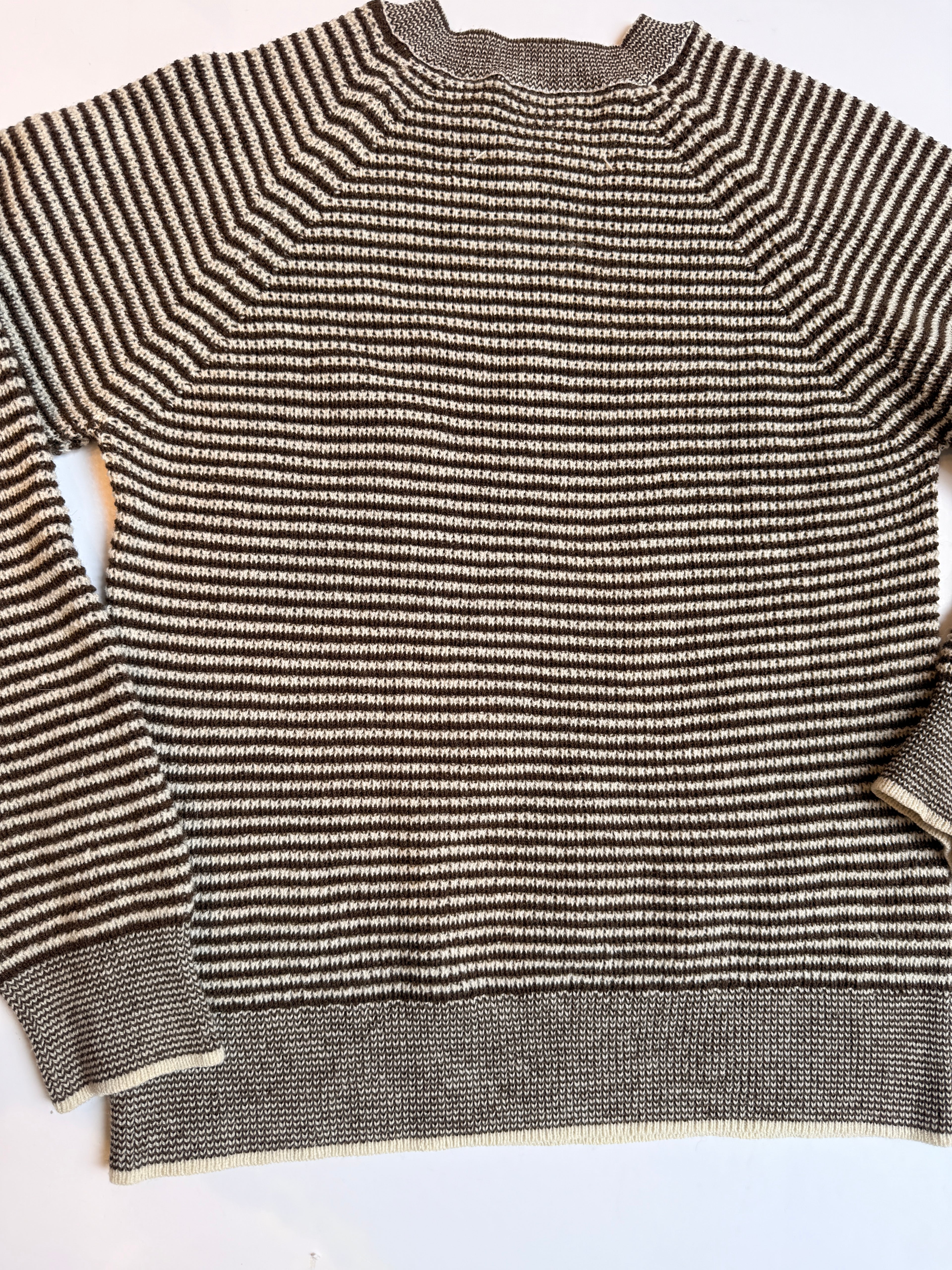 Aiayu Suki Striped Sweater