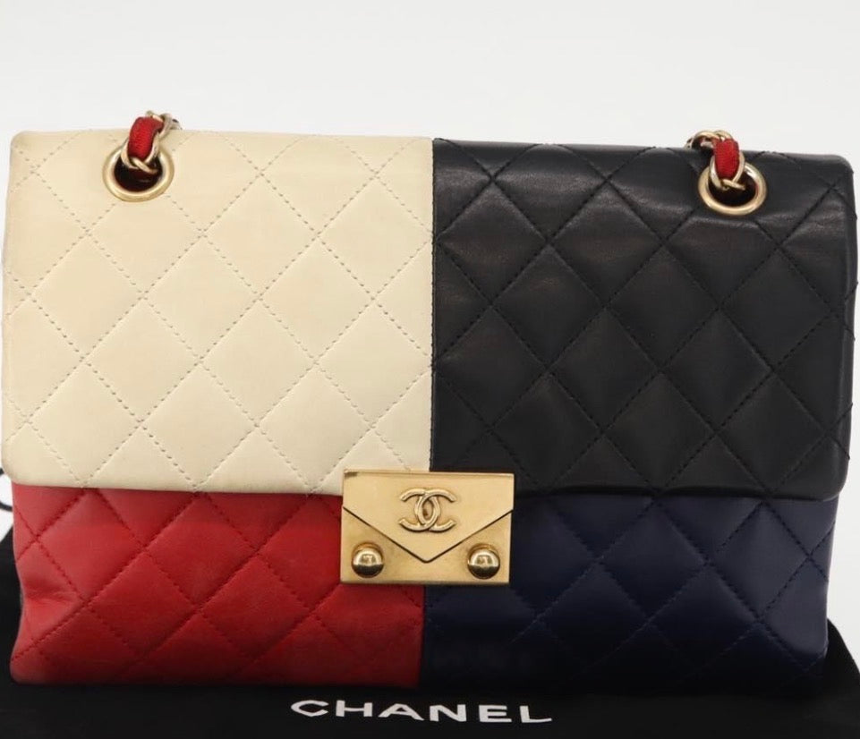 Chanel CC Clasp Chain Flap Bag / Taske