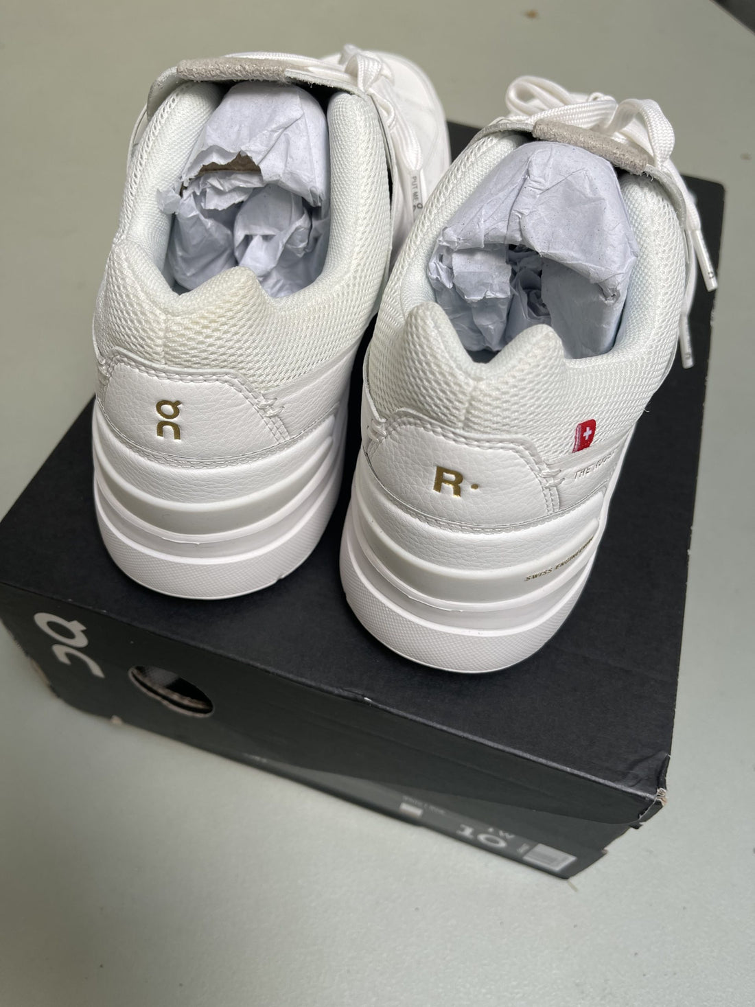 On cloud sko the roger centre court hvid bagfra